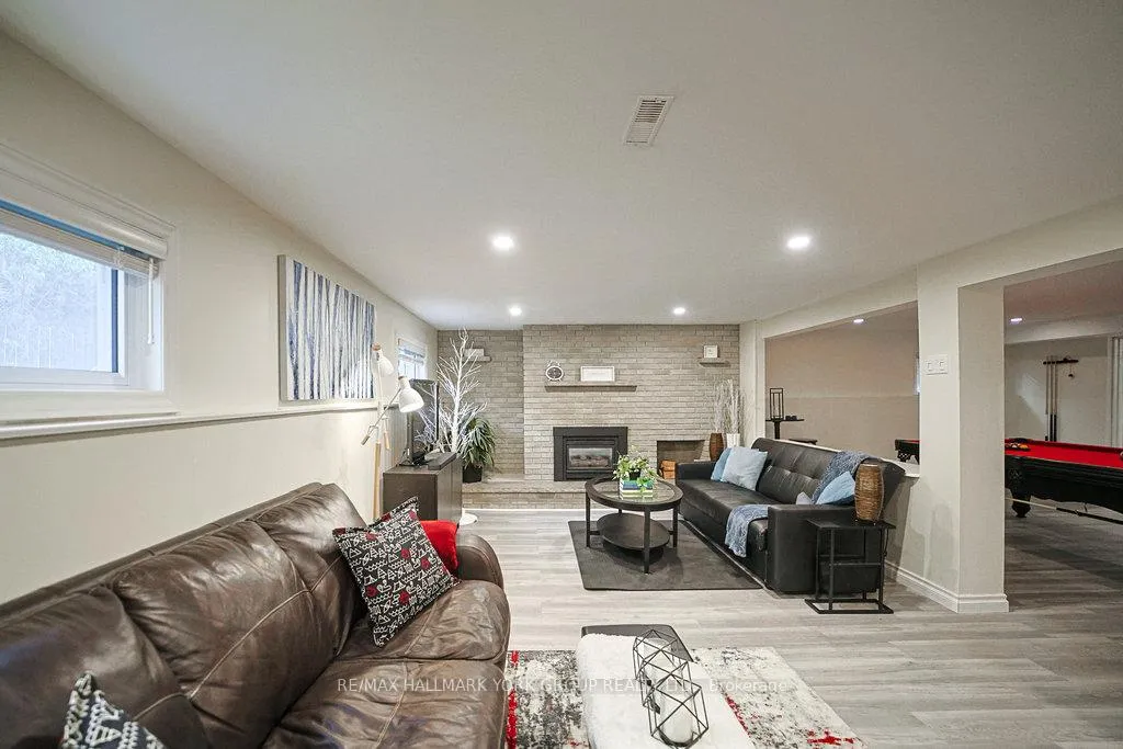 Photo 170 of 916 Finley Avenue, Ajax, South West — HOMEH