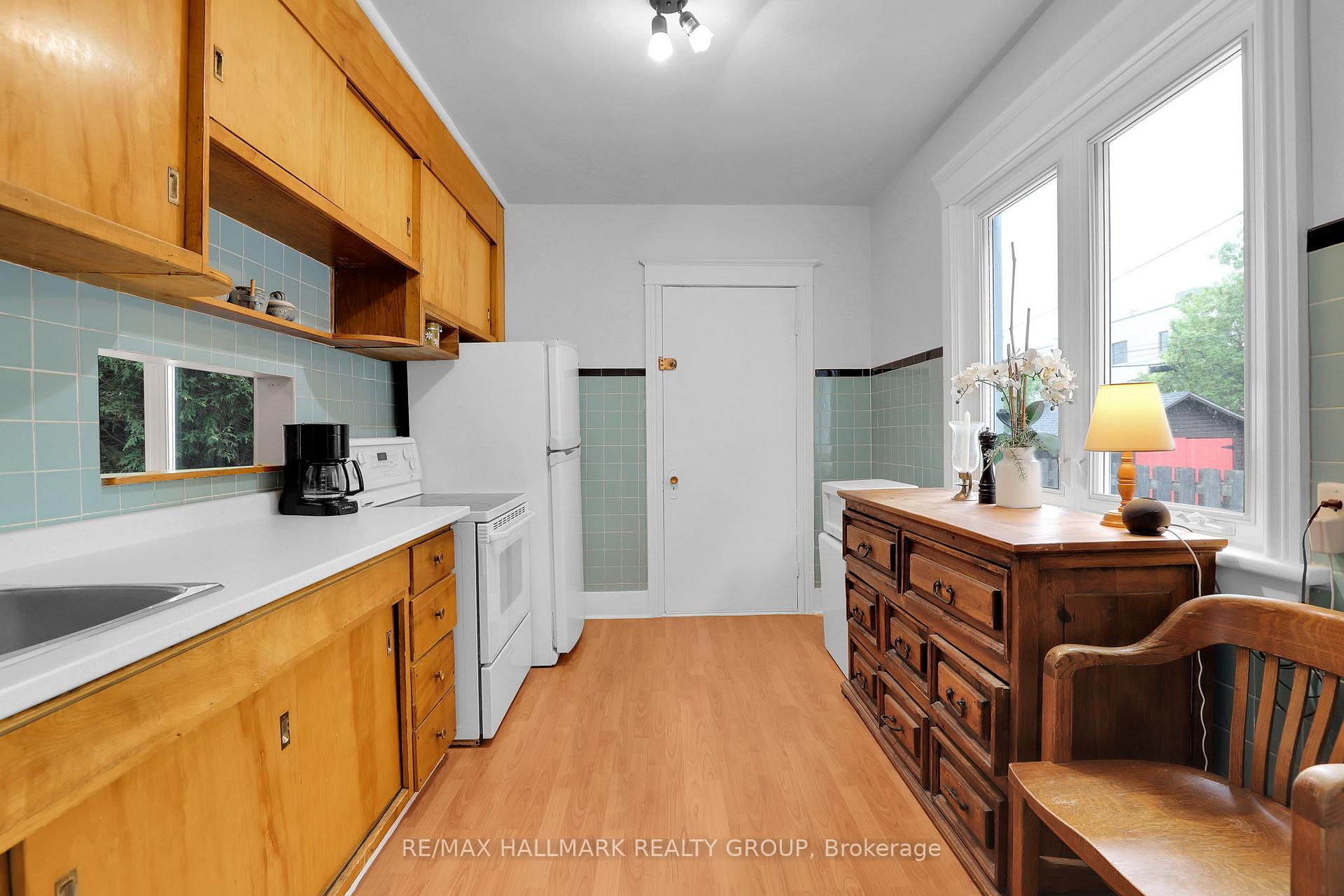 Photo 9 of 95 Gilchrist Avenue, Ottawa, Ottawa West — HOMEH