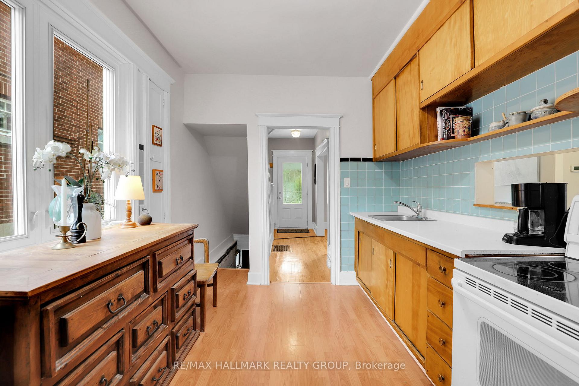 Photo 10 of 95 Gilchrist Avenue, Ottawa, Ottawa West — HOMEH