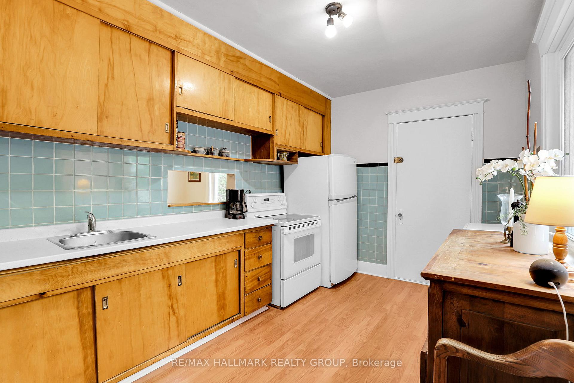 Photo 11 of 95 Gilchrist Avenue, Ottawa, Ottawa West — HOMEH