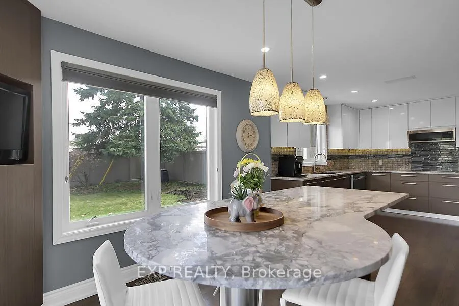 Photo 97 of 711 Hartman Crescent, Ottawa, Riverside Park South — HOMEH