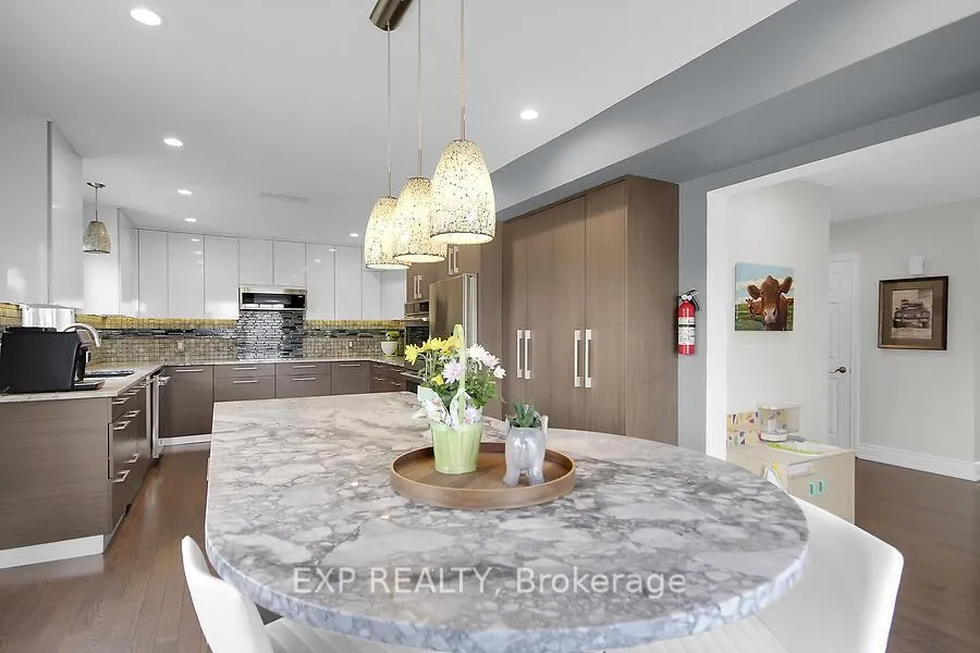 Photo 102 of 711 Hartman Crescent, Ottawa, Riverside Park South — HOMEH
