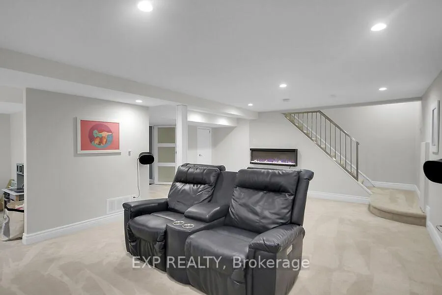 Photo 269 of 711 Hartman Crescent, Ottawa, Riverside Park South — HOMEH