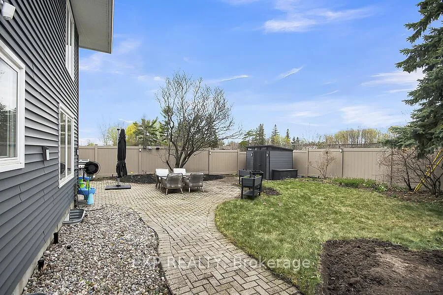 Photo 297 of 711 Hartman Crescent, Ottawa, Riverside Park South — HOMEH