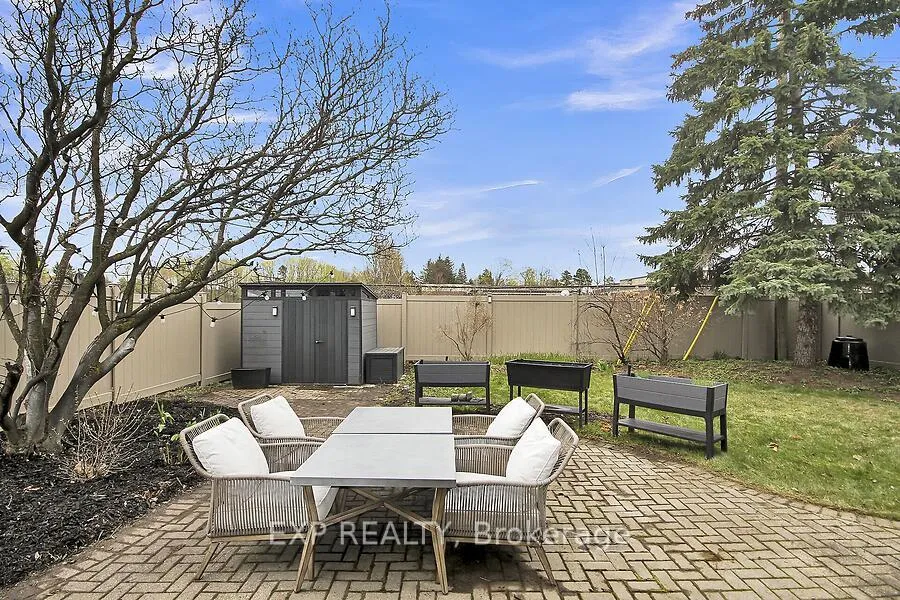 Photo 307 of 711 Hartman Crescent, Ottawa, Riverside Park South — HOMEH