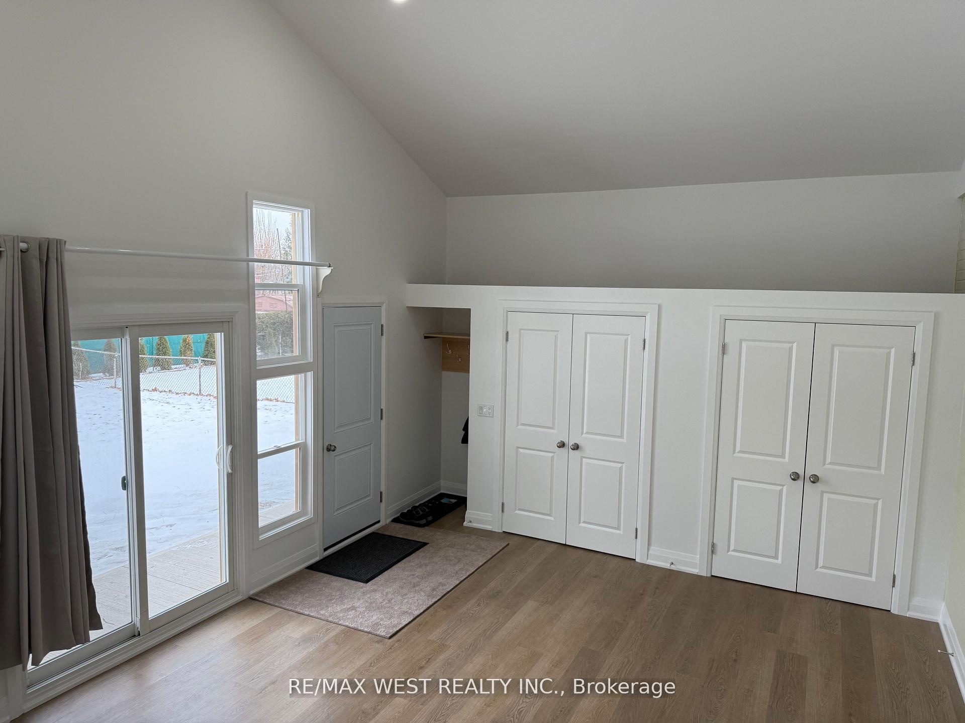 Photo 9 of Unit 2, 10 Tynevale Drive, Etobicoke, Willowridge-Martingrove-Richview — HOMEH