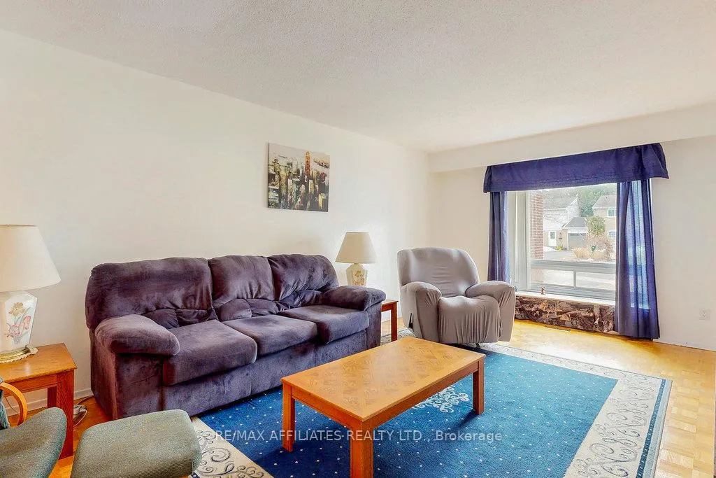 Photo 28 of 41 Glen Park Drive, Ottawa, Blackburn Hamlet (South) — HOMEH