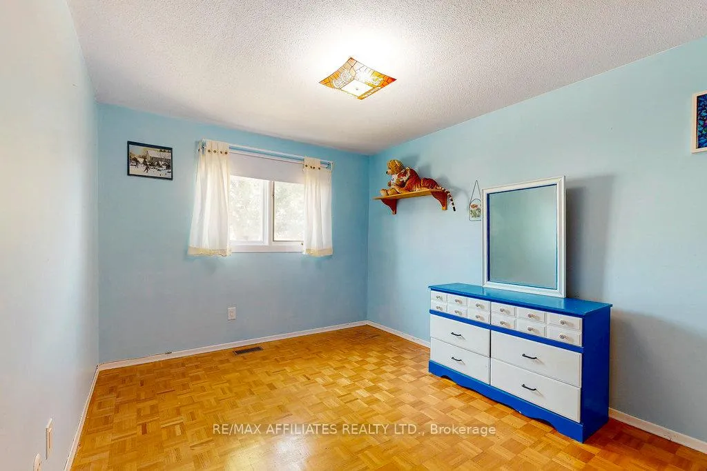 Photo 100 of 41 Glen Park Drive, Ottawa, Blackburn Hamlet (South) — HOMEH