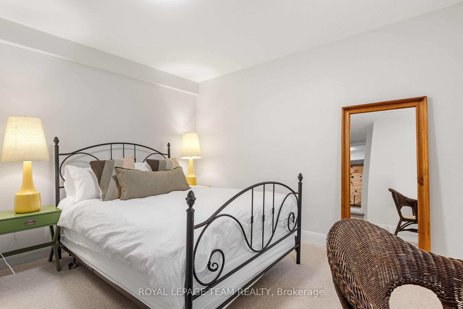 Photo 40 of 202 Faraday Street, Ottawa, Ottawa West — HOMEH