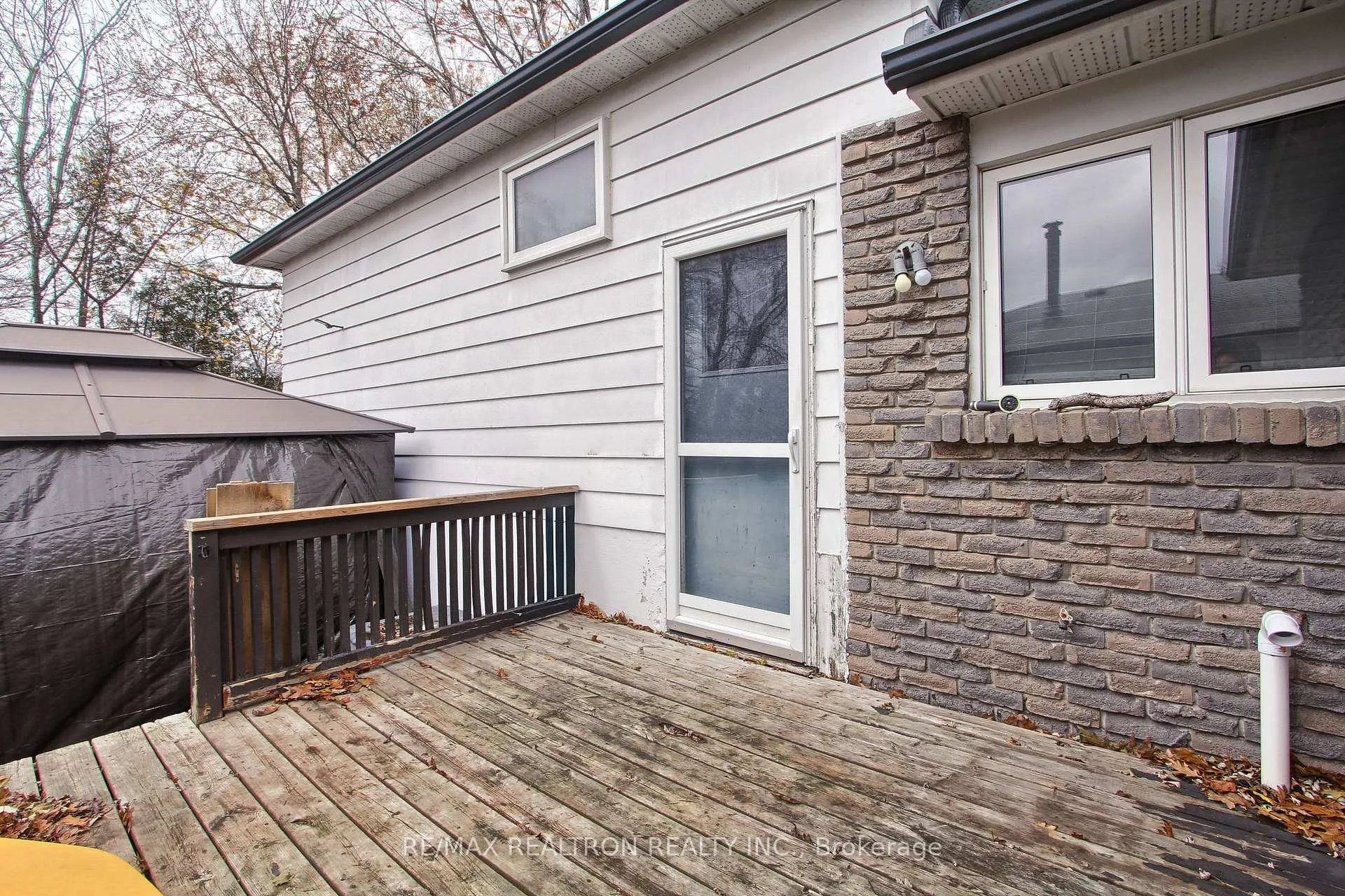 Photo 19 of 35 Harland Crescent, Ajax, South East — HOMEH