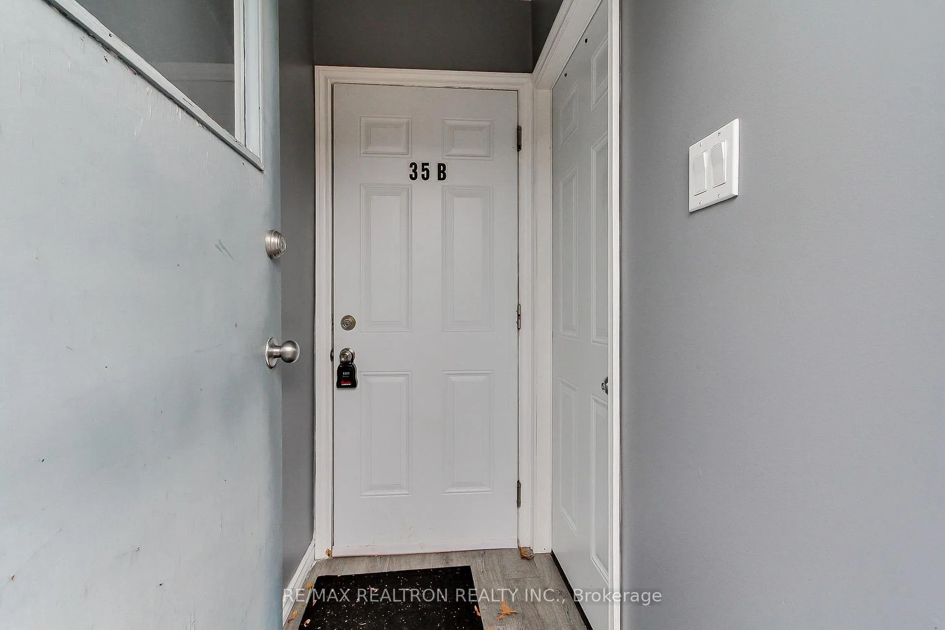 Photo 31 of 35 Harland Crescent, Ajax, South East — HOMEH