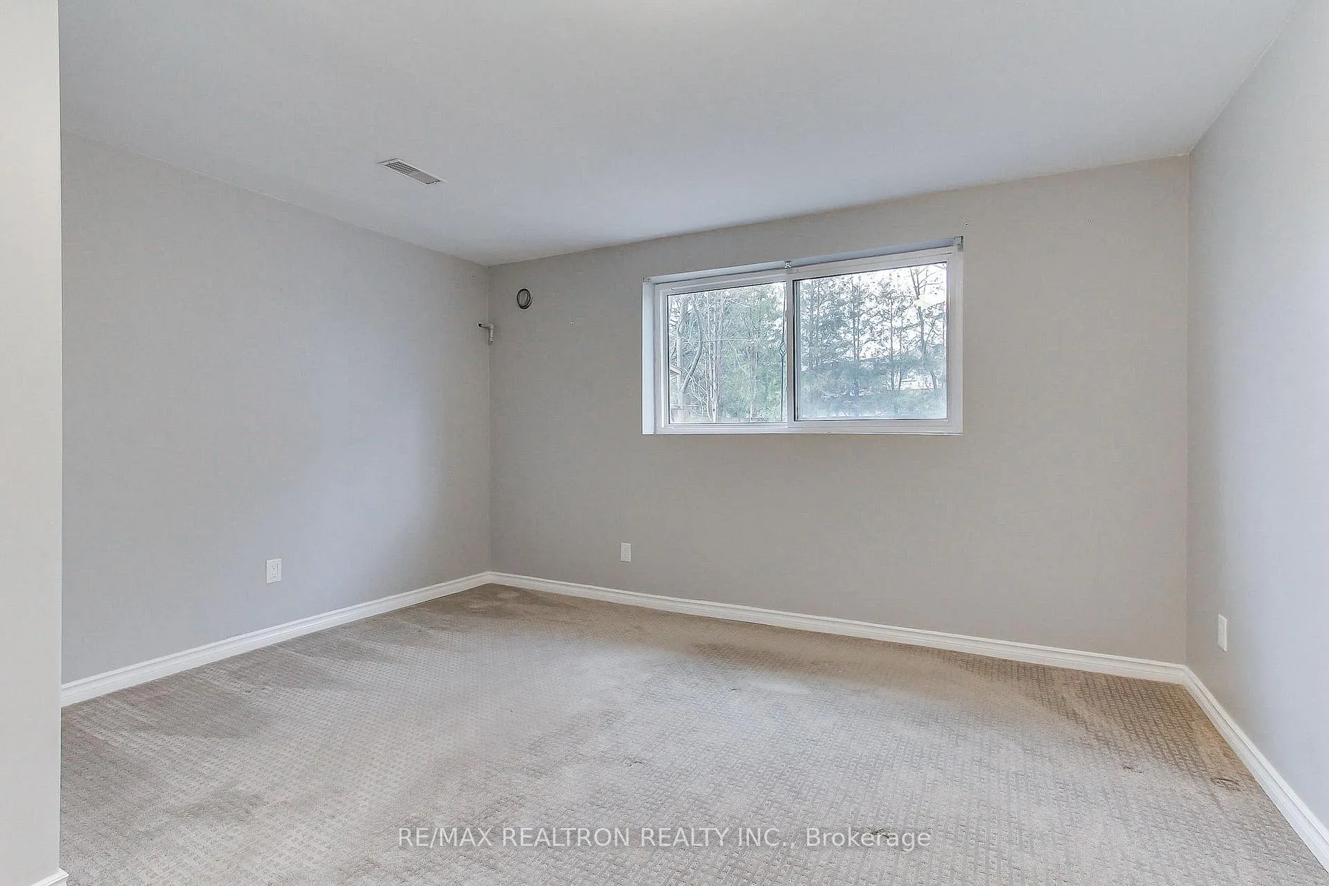 Photo 91 of 35 Harland Crescent, Ajax, South East — HOMEH