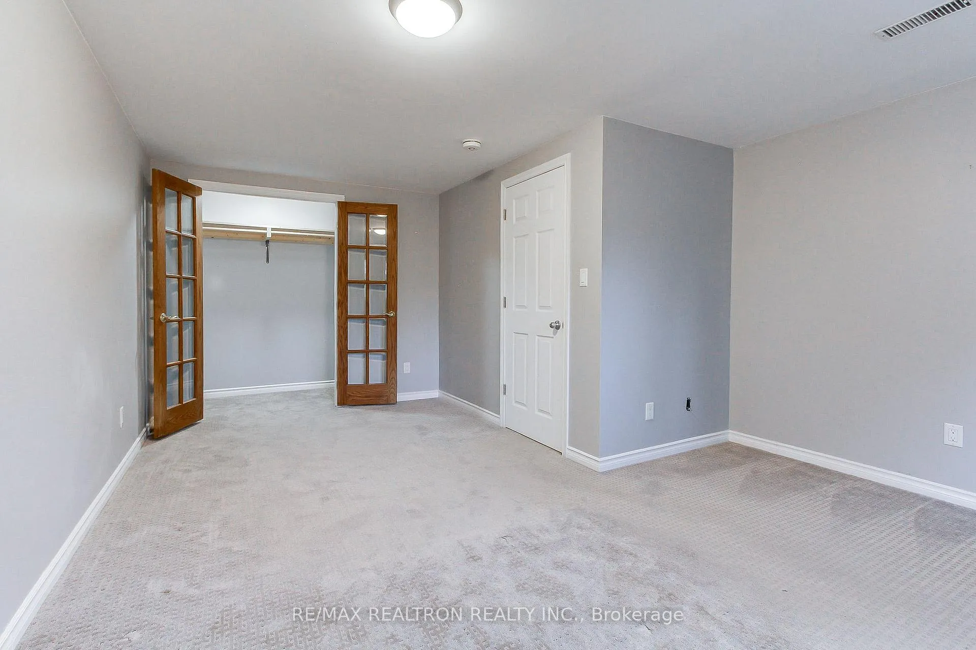 Photo 98 of 35 Harland Crescent, Ajax, South East — HOMEH