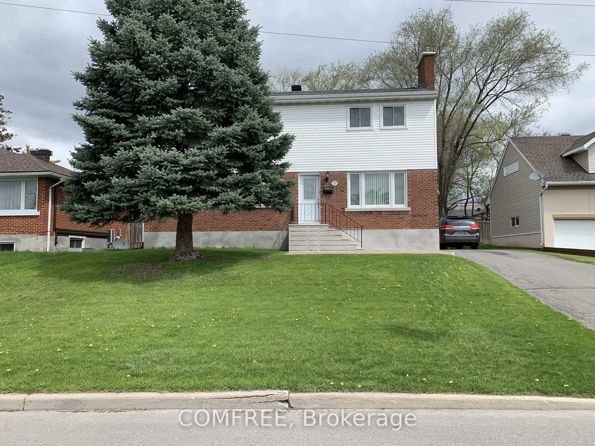 Photo 1 of 25 Seguin Street, Ottawa, Cardinal Heights — HOMEH