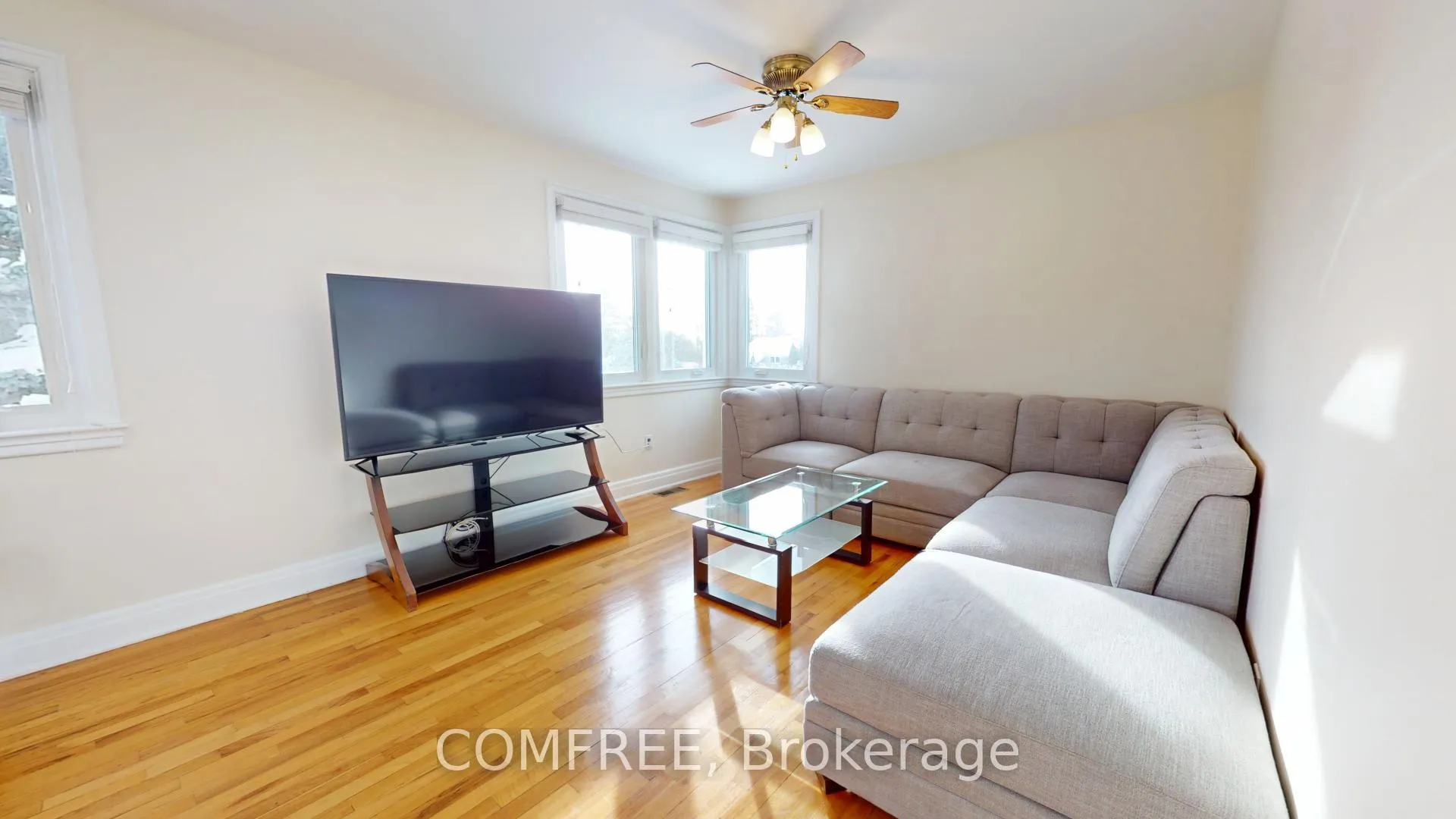 Photo 4 of 25 Seguin Street, Ottawa, Cardinal Heights — HOMEH