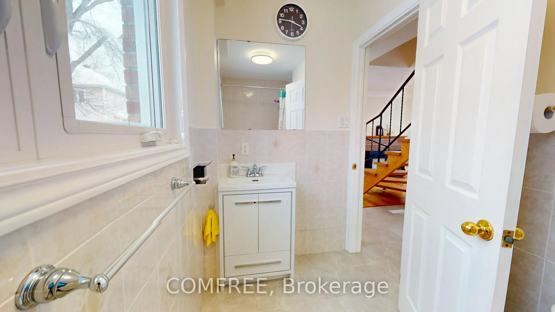 Photo 12 of 25 Seguin Street, Ottawa, Cardinal Heights — HOMEH