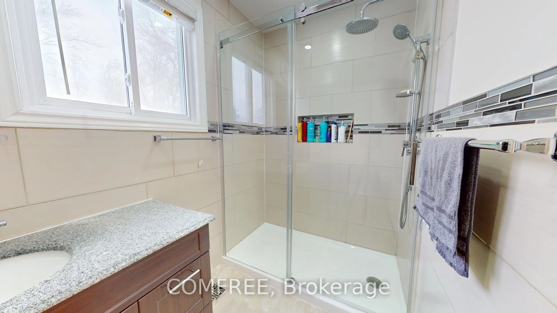 Photo 15 of 25 Seguin Street, Ottawa, Cardinal Heights — HOMEH