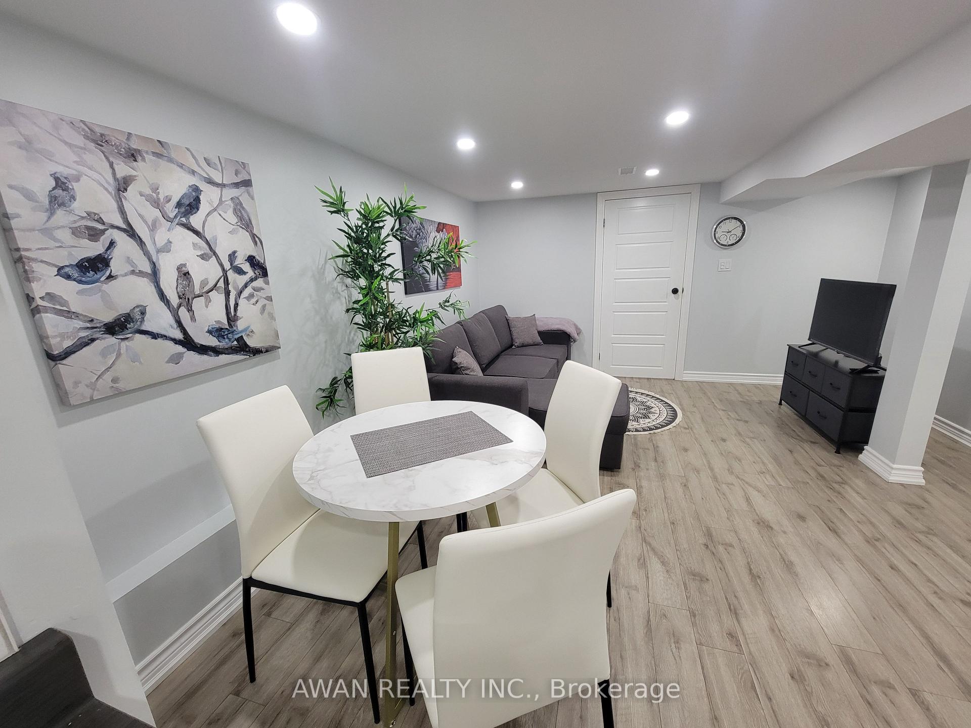 Photo 4 of 125 Lindsey Avenue, Toronto, Dufferin Grove — HOMEH