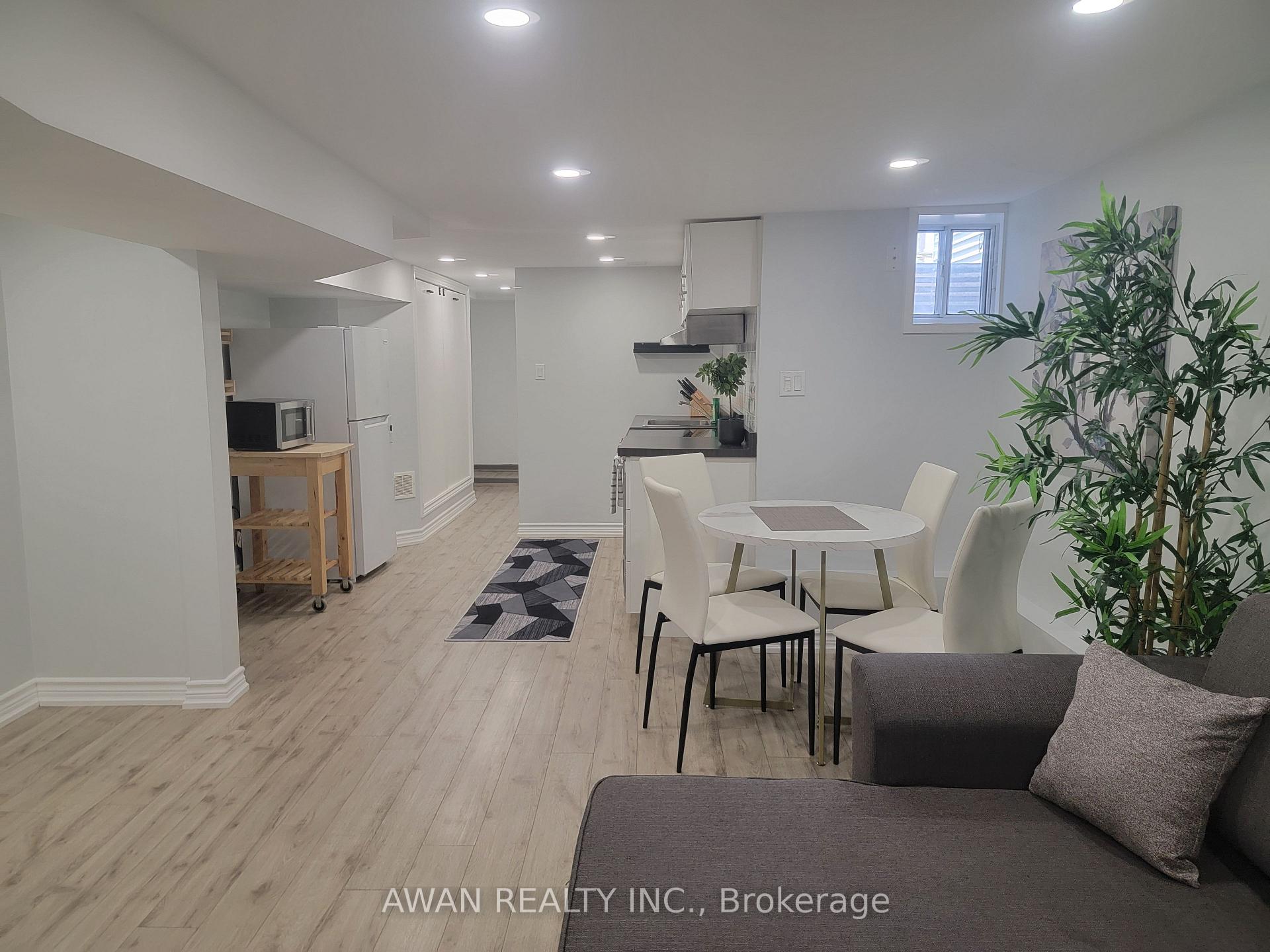 Photo 3 of 125 Lindsey Avenue, Toronto, Dufferin Grove — HOMEH