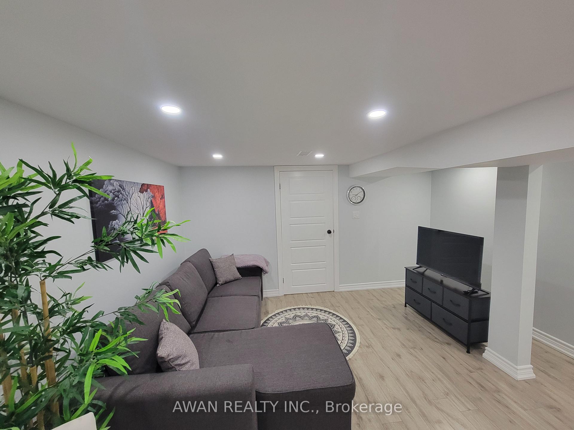 Photo 15 of 125 Lindsey Avenue, Toronto, Dufferin Grove — HOMEH