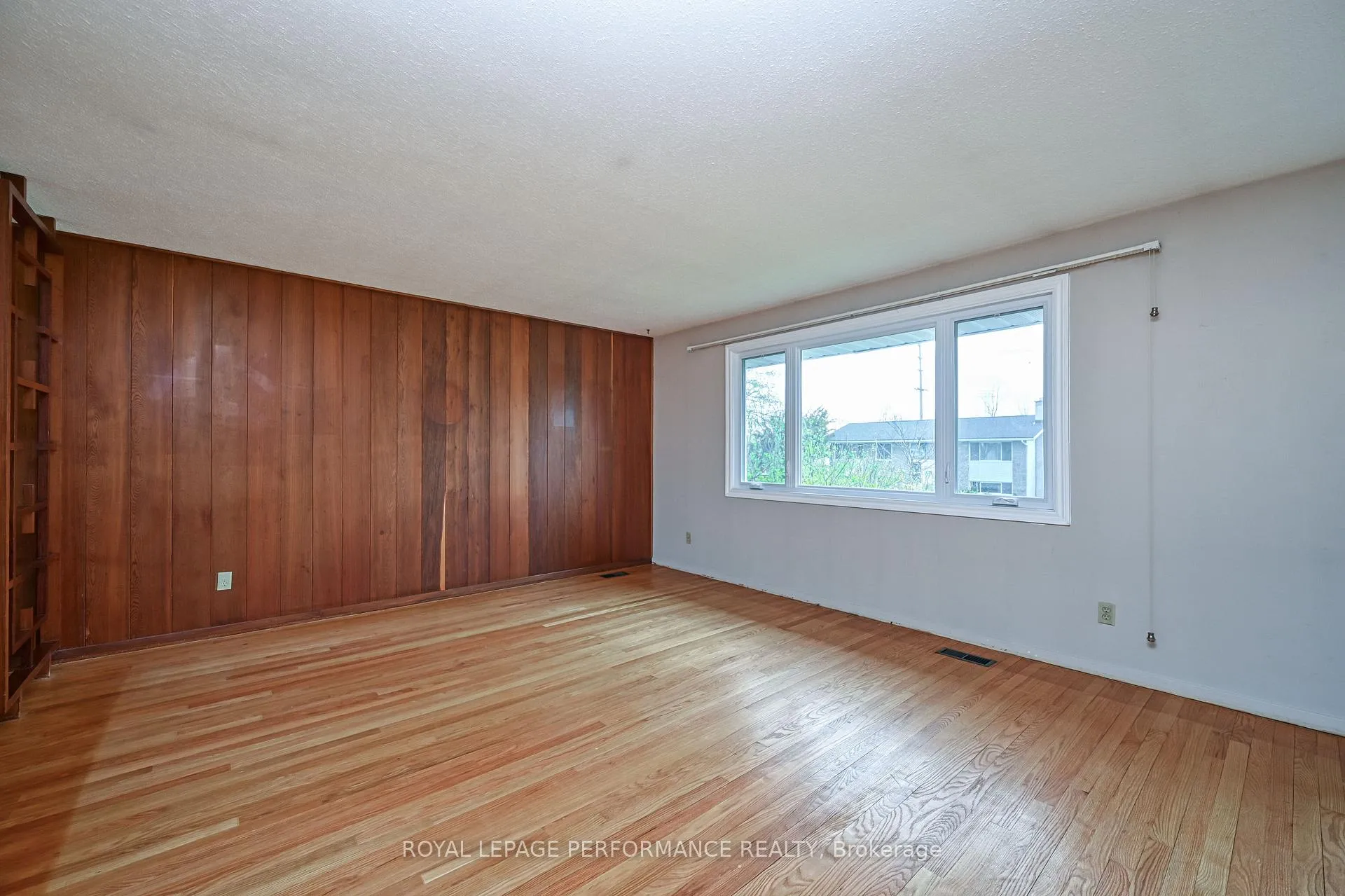 Photo 45 of 3036 Linton Road, Ottawa, Riverside Park South — HOMEH
