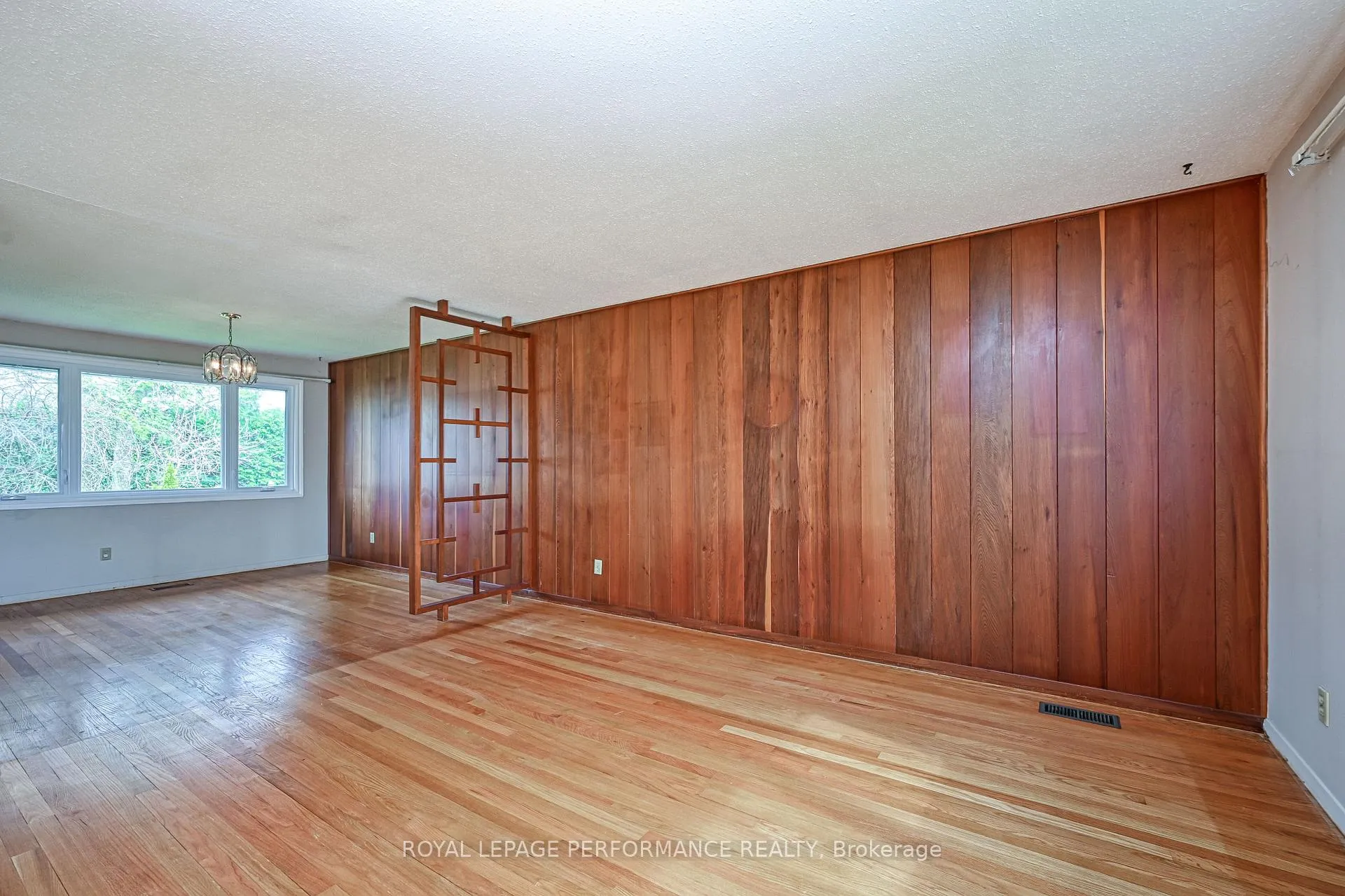 Photo 55 of 3036 Linton Road, Ottawa, Riverside Park South — HOMEH