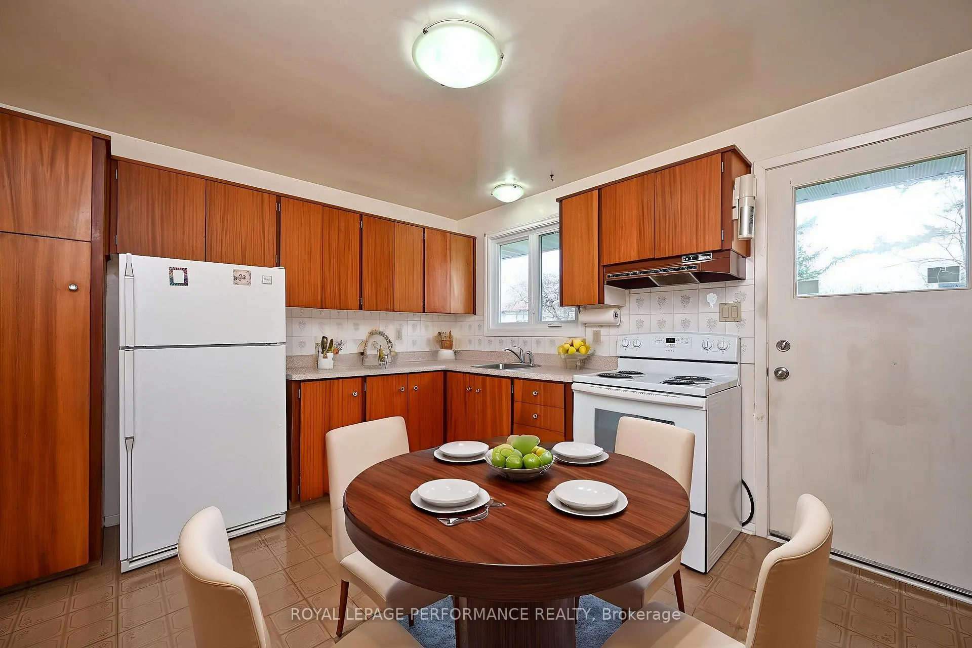 Photo 112 of 3036 Linton Road, Ottawa, Riverside Park South — HOMEH