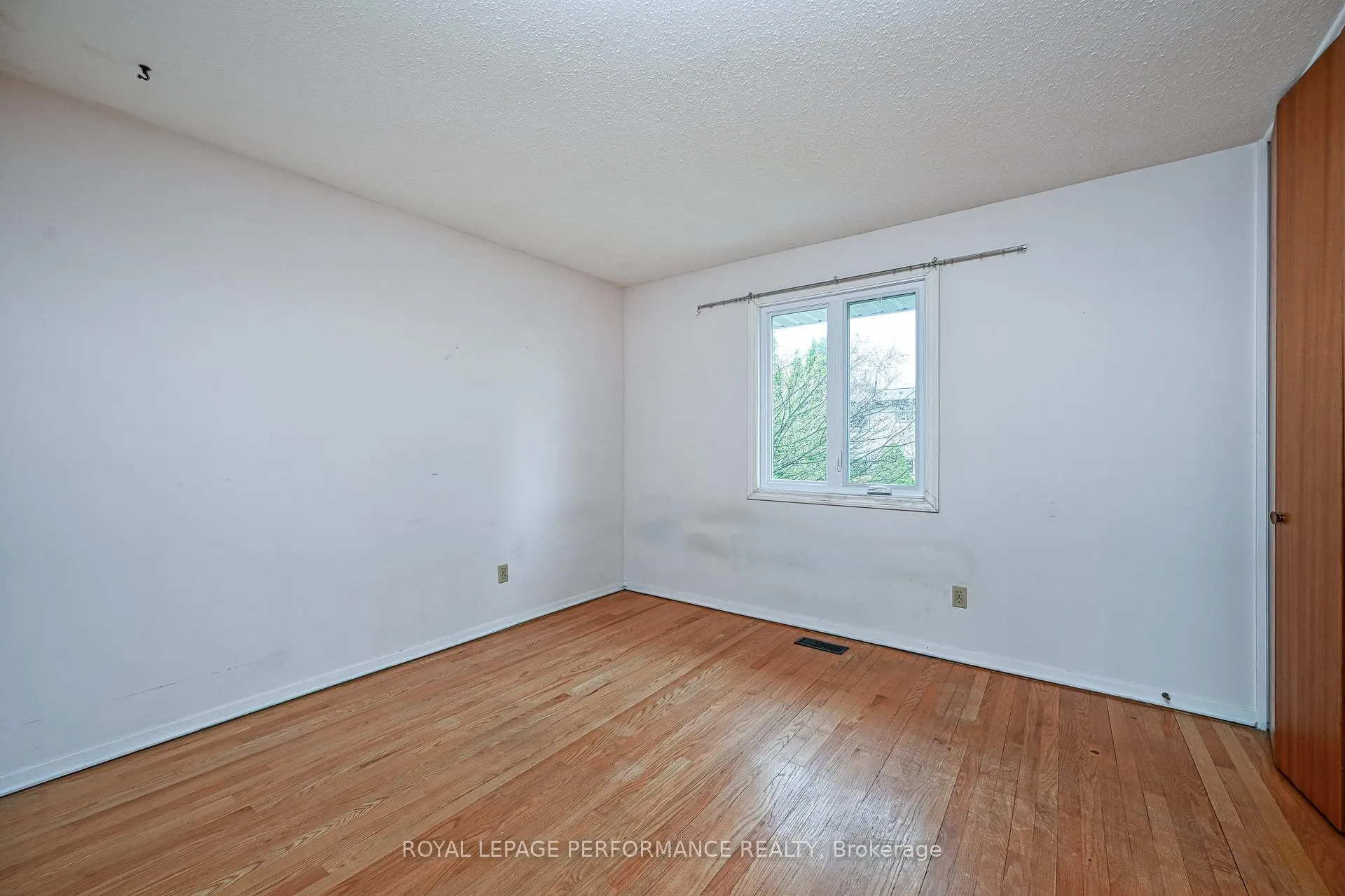 Photo 167 of 3036 Linton Road, Ottawa, Riverside Park South — HOMEH
