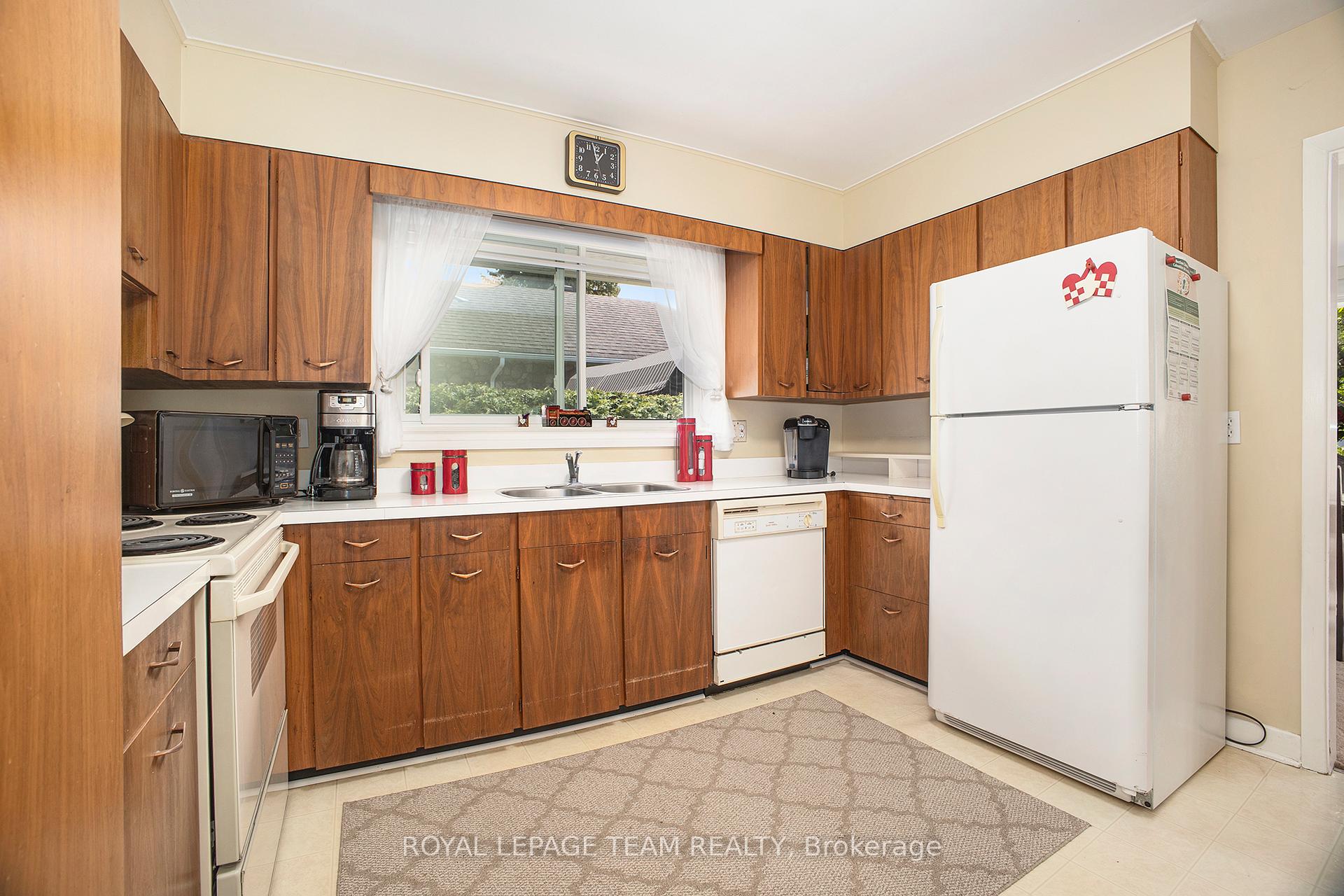 Photo 11 of 237 Island Park Drive, Ottawa, Ottawa West/Tunneys Pasture — HOMEH