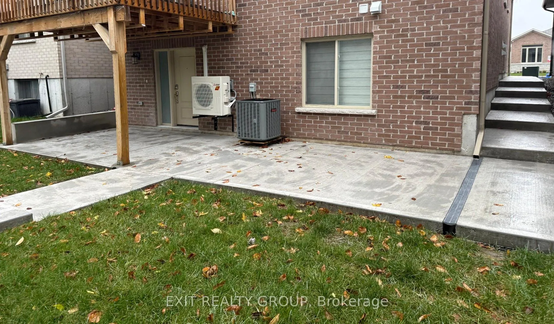 Photo 1 of Unit B, 26 Athabaska Drive, Belleville, Thurlow Ward — HOMEH