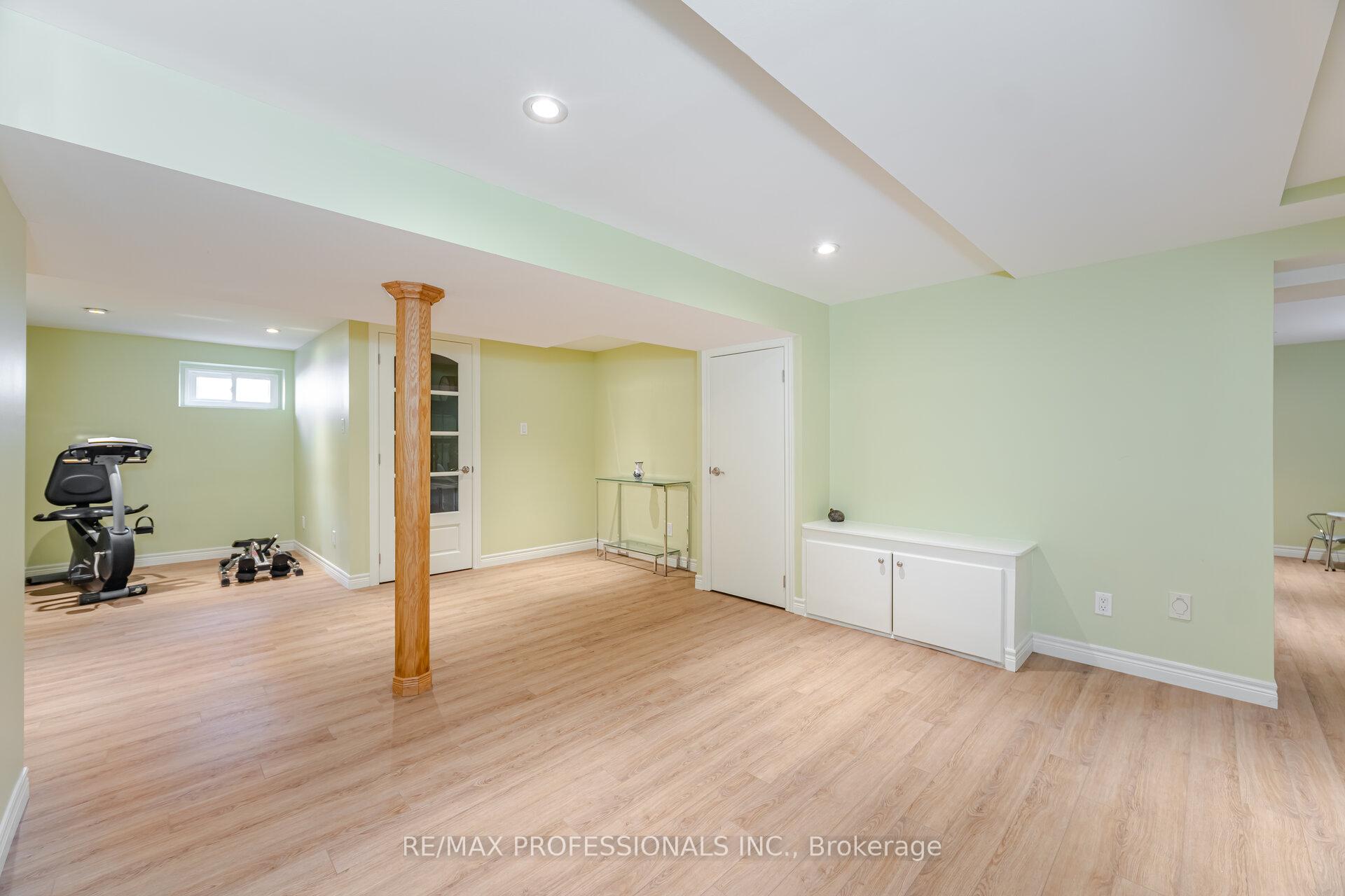 Photo 27 of 6 Tapley Drive, Etobicoke, Willowridge-Martingrove-Richview — HOMEH