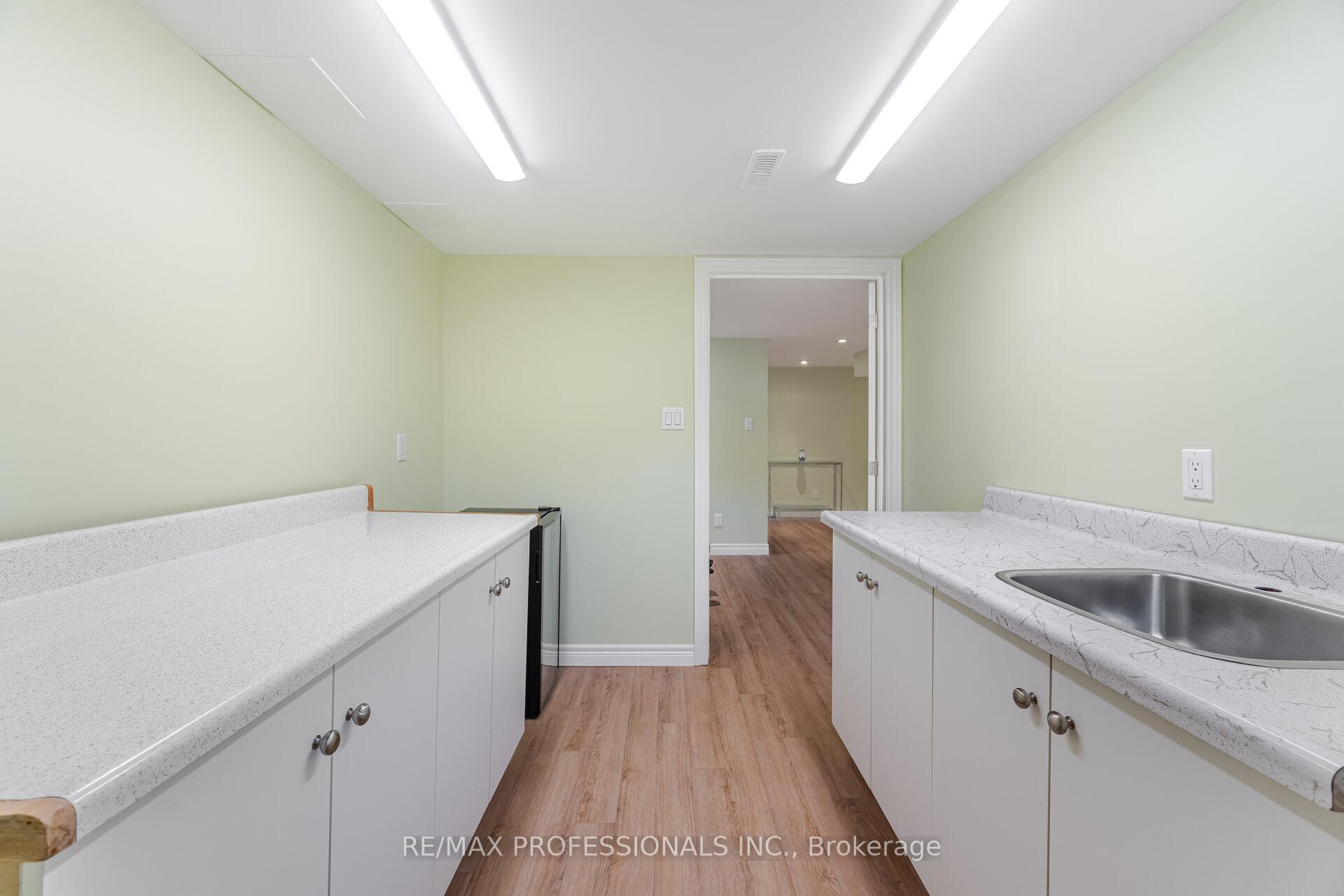 Photo 22 of 6 Tapley Drive, Etobicoke, Willowridge-Martingrove-Richview — HOMEH