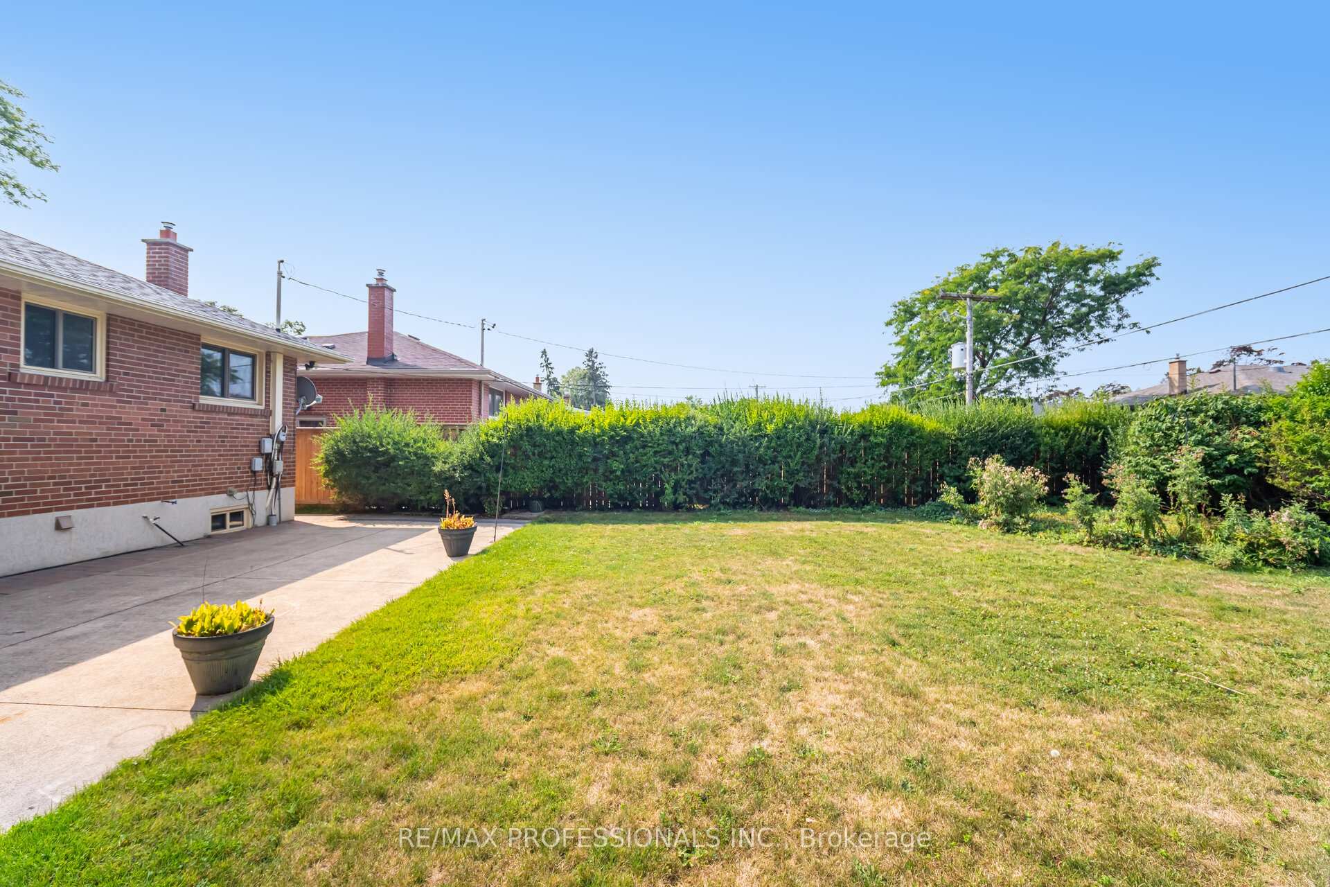 Photo 36 of 6 Tapley Drive, Etobicoke, Willowridge-Martingrove-Richview — HOMEH