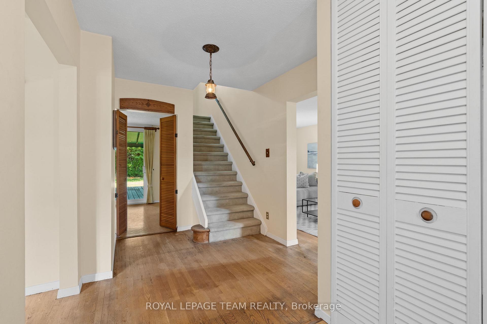 Photo 9 of 1875 Kilborn Avenue, Ottawa, Playfair Park — HOMEH