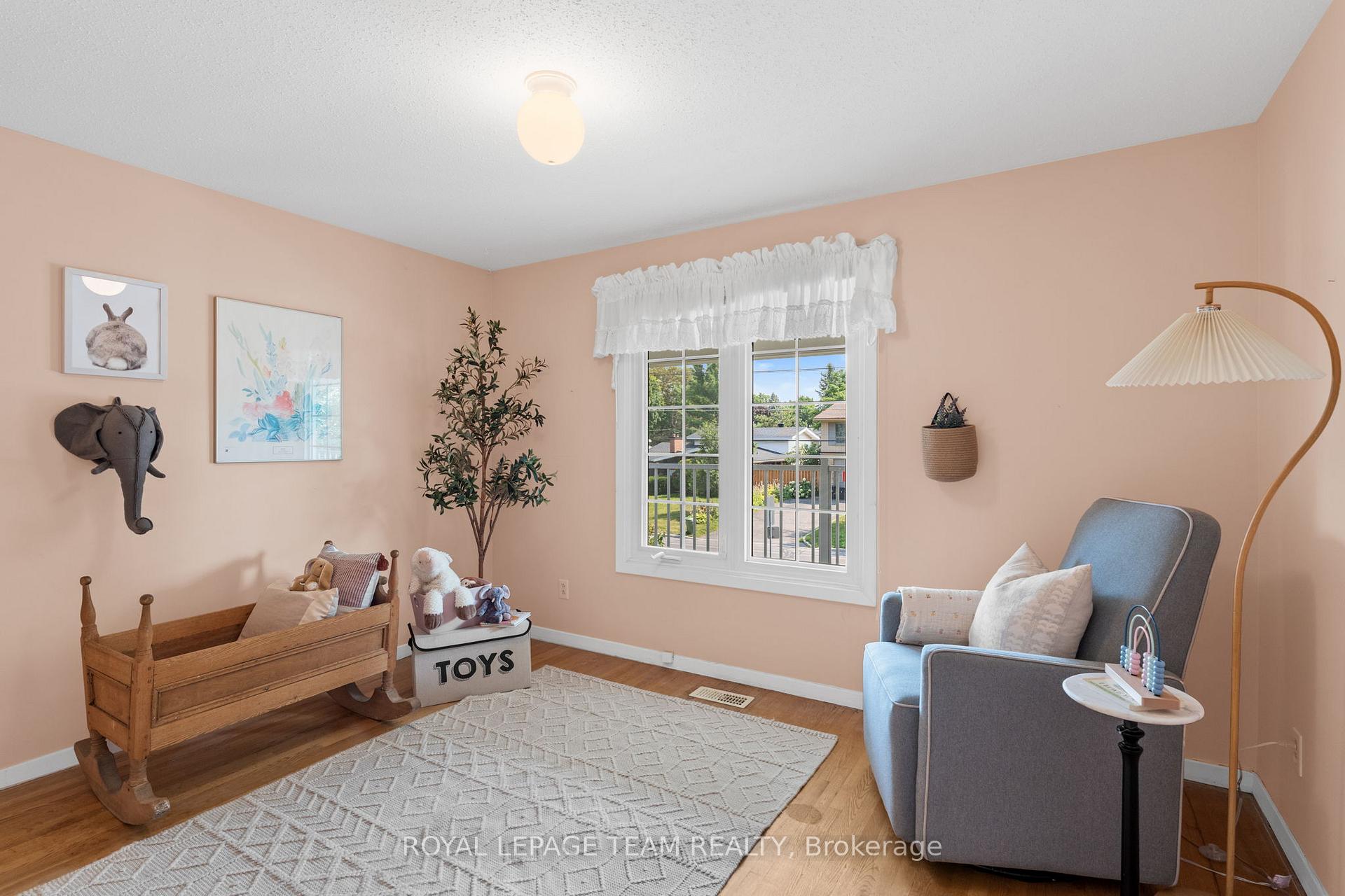 Photo 27 of 1875 Kilborn Avenue, Ottawa, Playfair Park — HOMEH