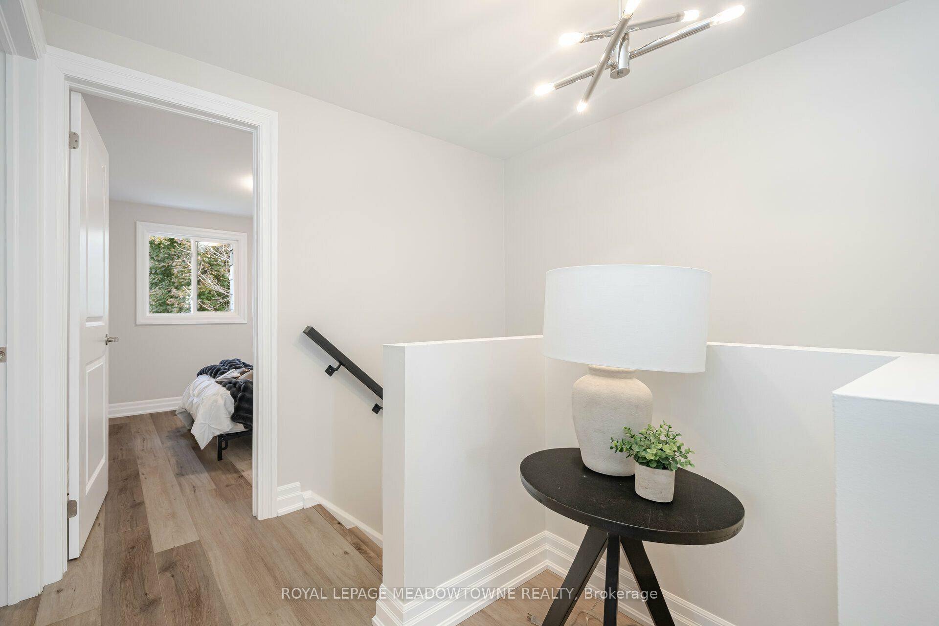 Photo 65 of 152 Hansen Road N, Brampton, Madoc — HOMEH
