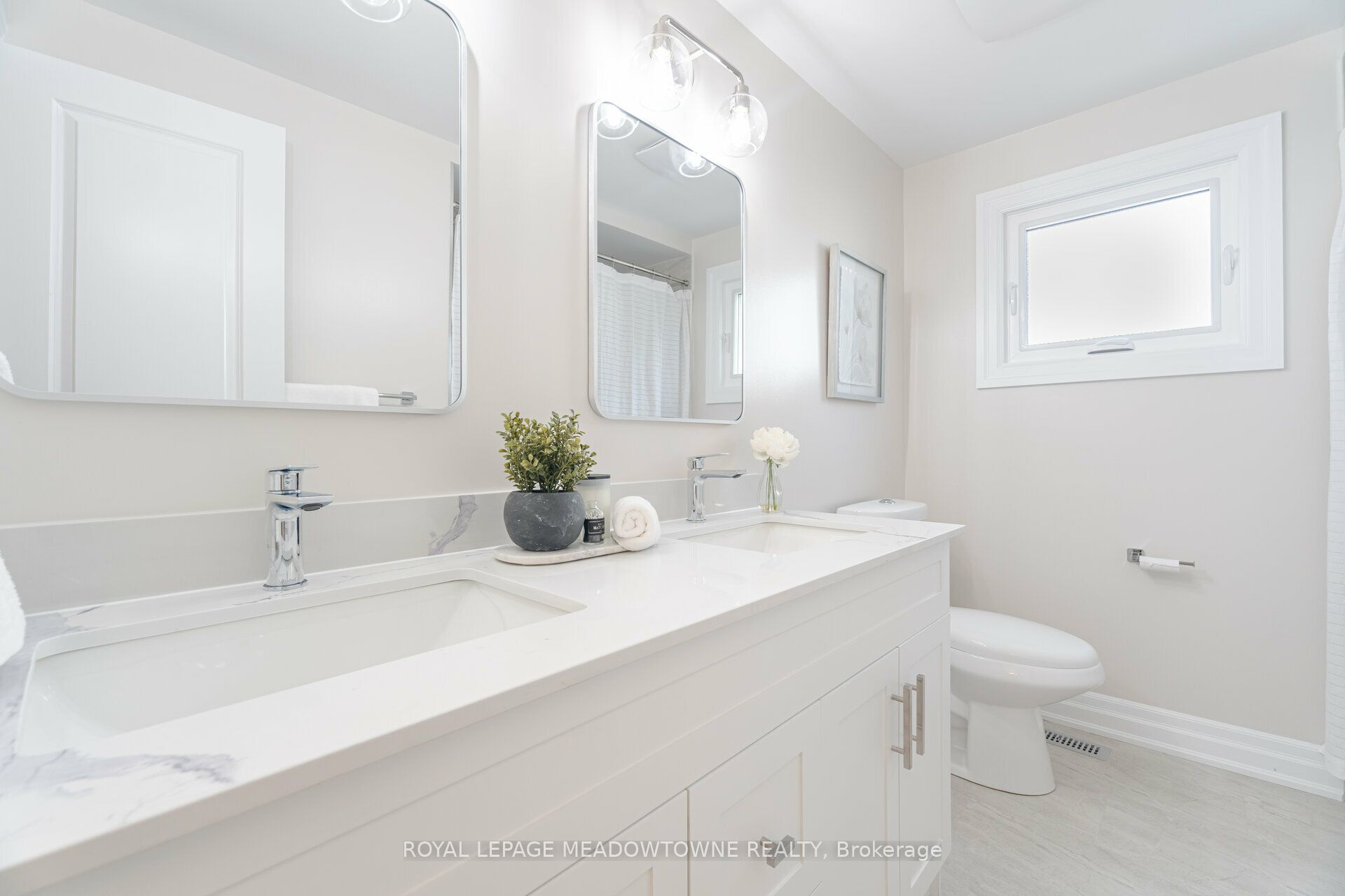 Photo 44 of 152 Hansen Road N, Brampton, Madoc — HOMEH