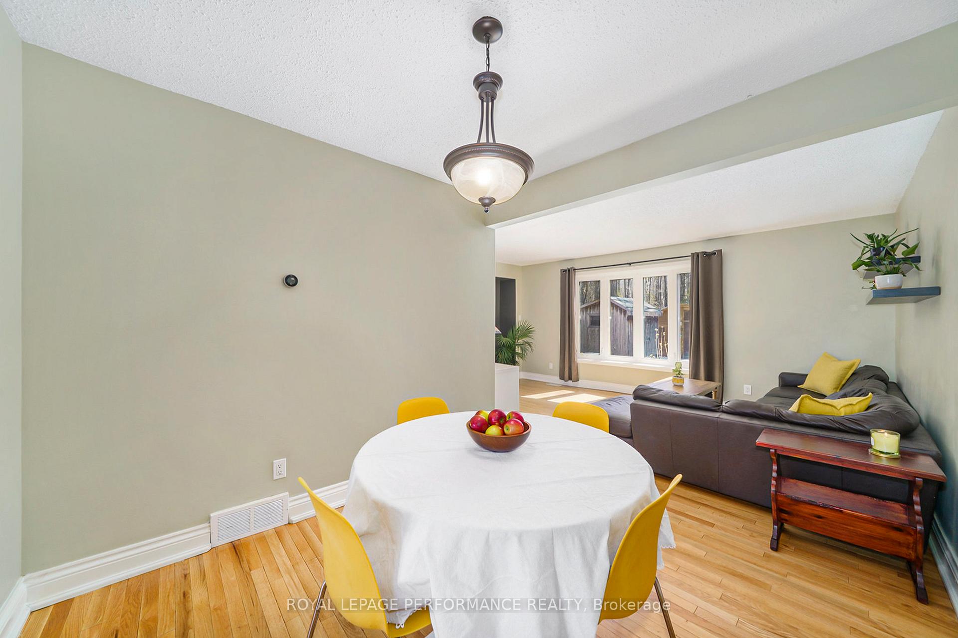 Photo 6 of 54 Glen Park Drive, Ottawa, Blackburn Hamlet (South) — HOMEH