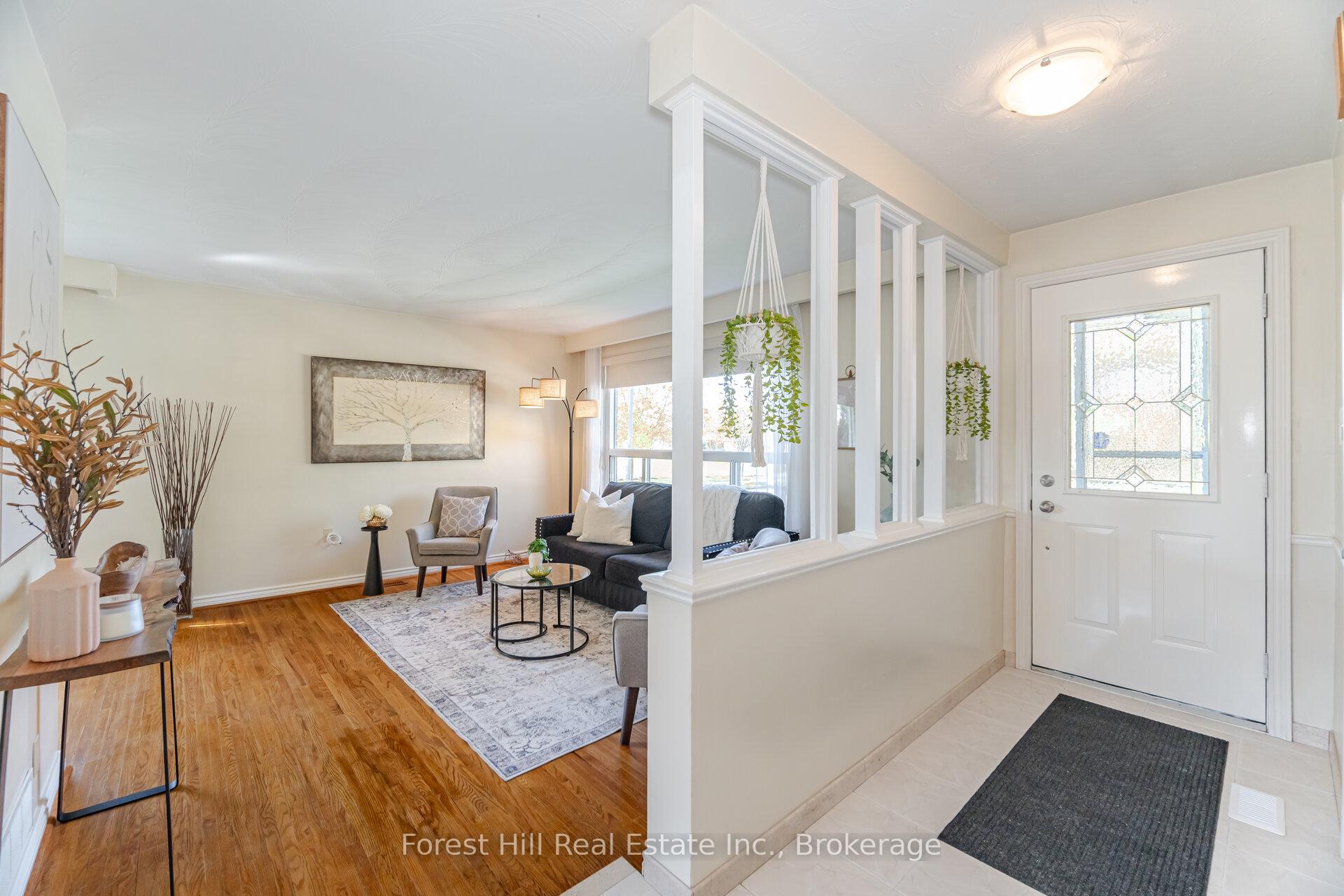 Photo 7 of 16 Bethwin Place, Etobicoke, Willowridge-Martingrove-Richview — HOMEH