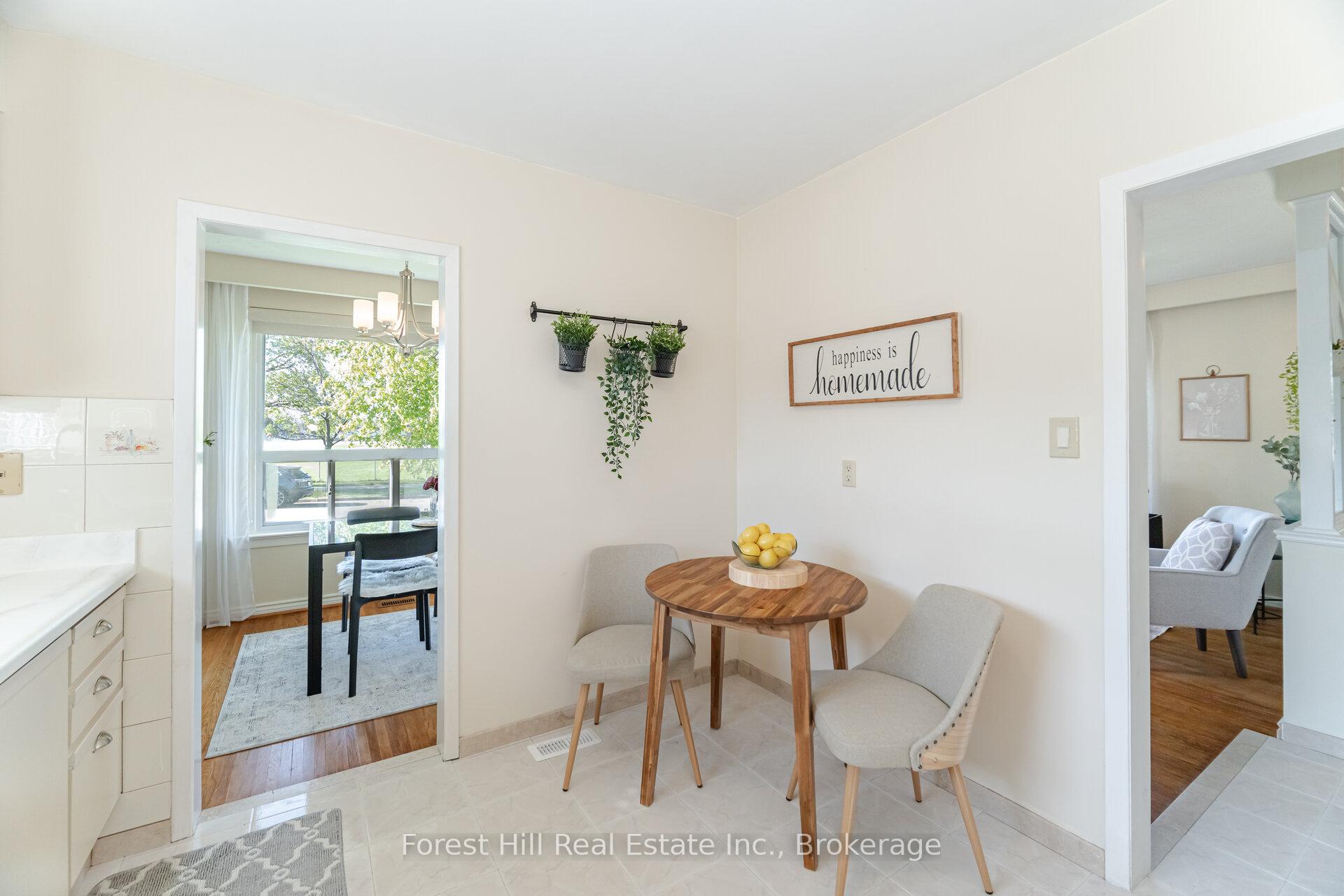 Photo 13 of 16 Bethwin Place, Etobicoke, Willowridge-Martingrove-Richview — HOMEH