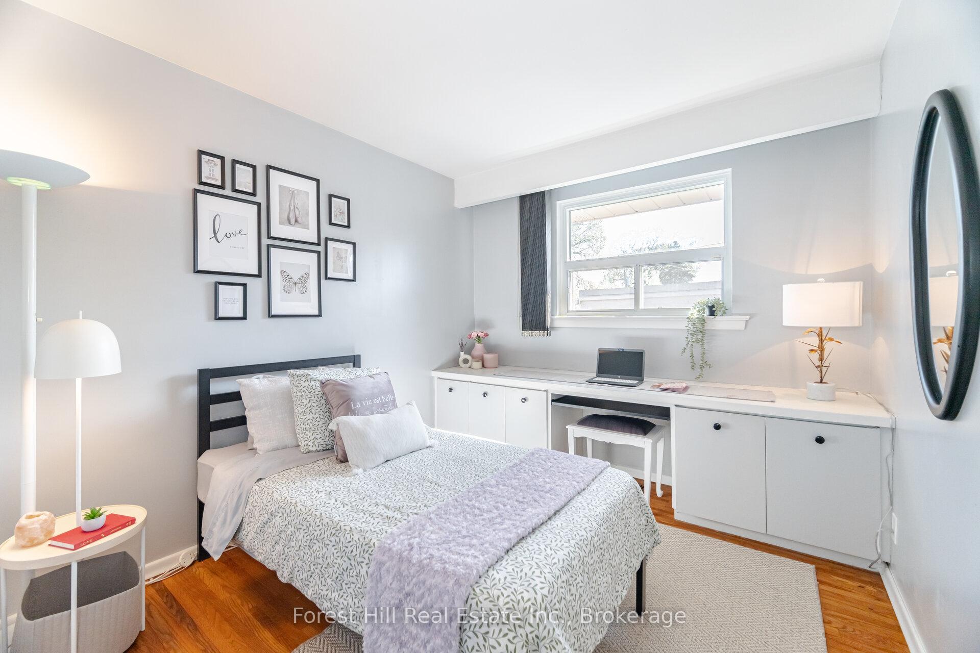 Photo 18 of 16 Bethwin Place, Etobicoke, Willowridge-Martingrove-Richview — HOMEH