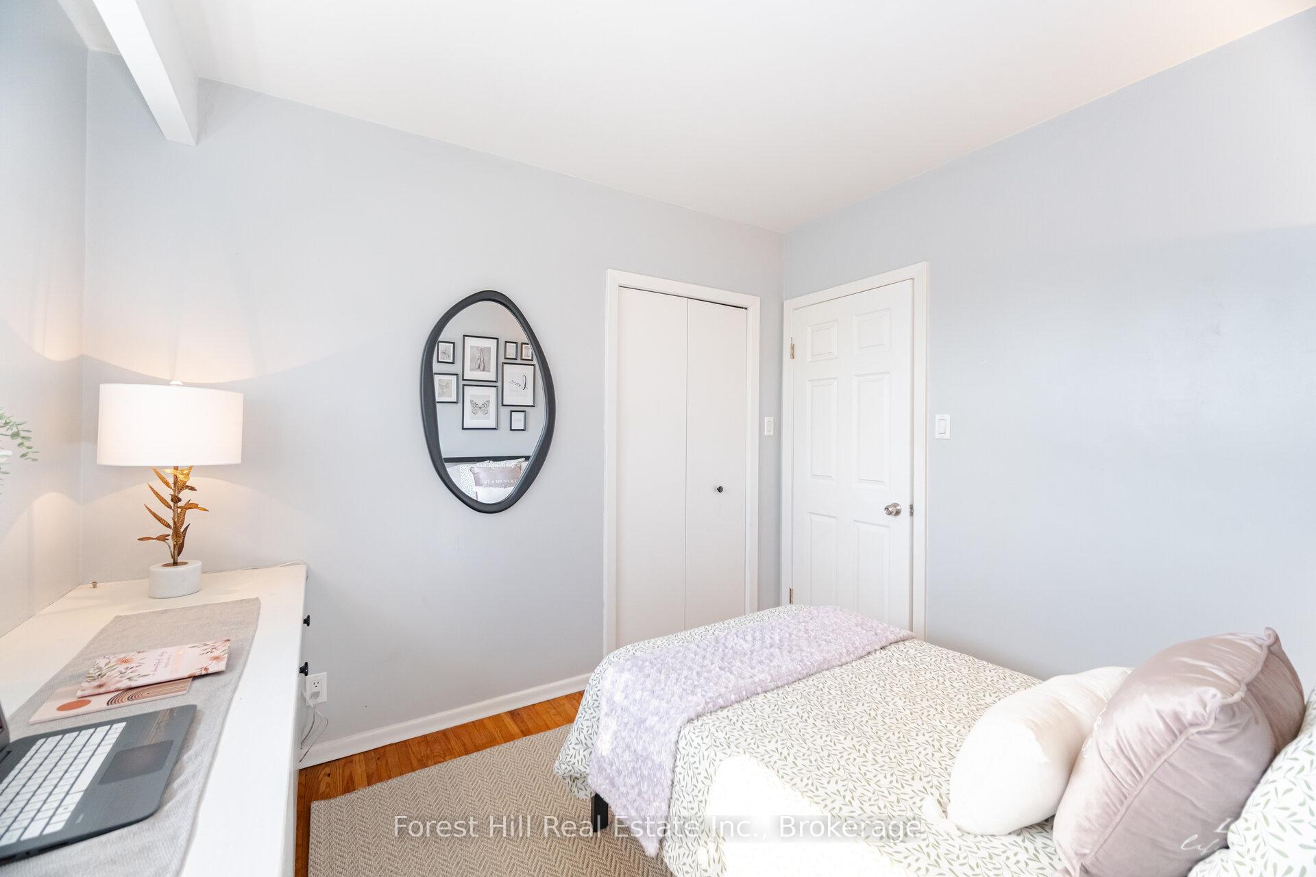 Photo 19 of 16 Bethwin Place, Etobicoke, Willowridge-Martingrove-Richview — HOMEH