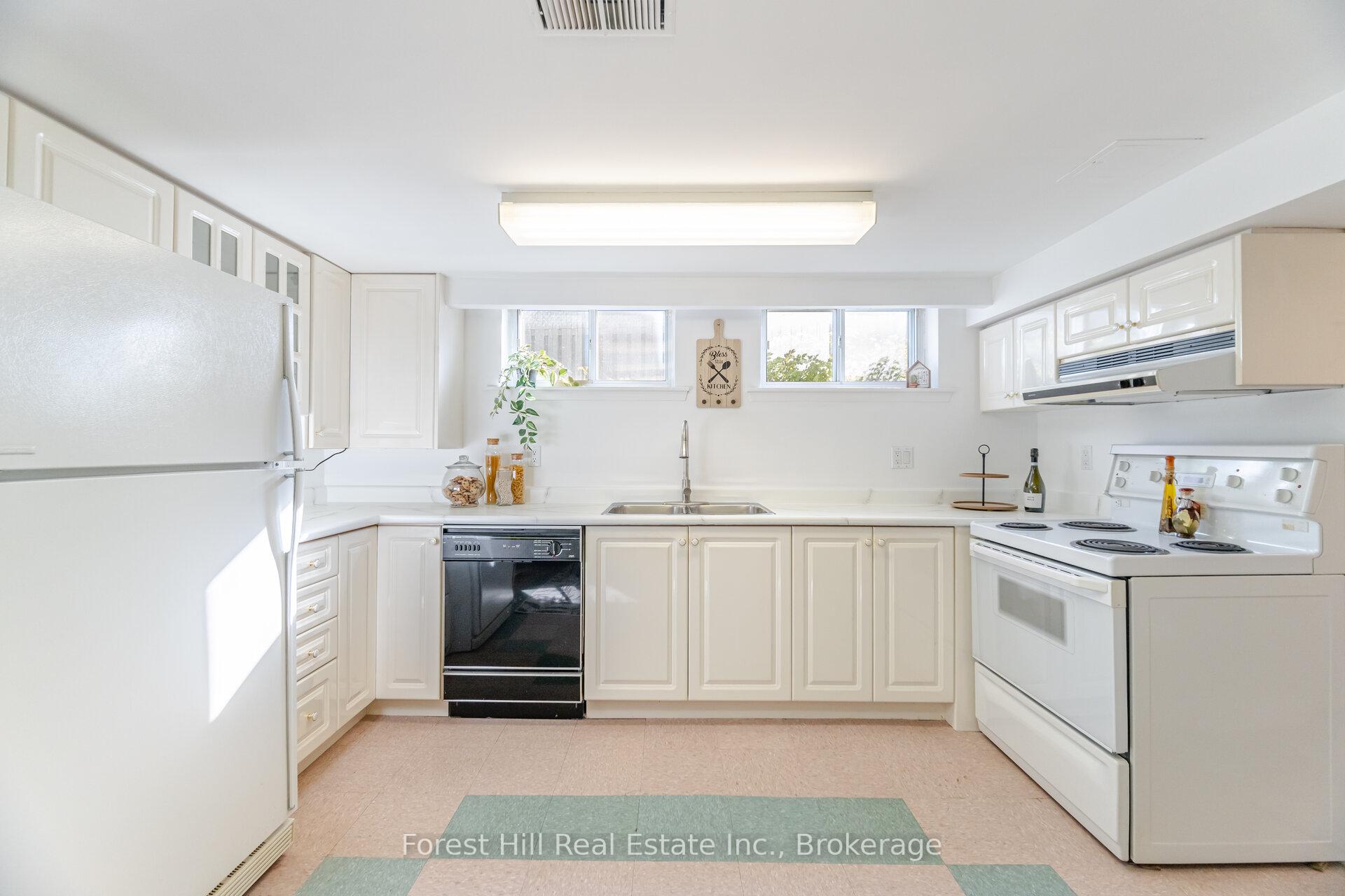Photo 25 of 16 Bethwin Place, Etobicoke, Willowridge-Martingrove-Richview — HOMEH
