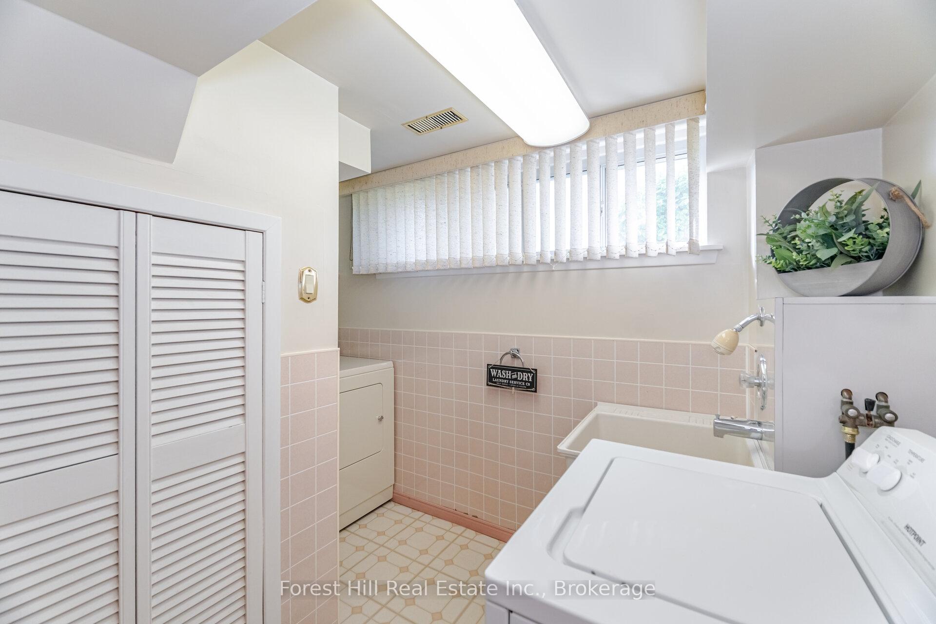 Photo 28 of 16 Bethwin Place, Etobicoke, Willowridge-Martingrove-Richview — HOMEH
