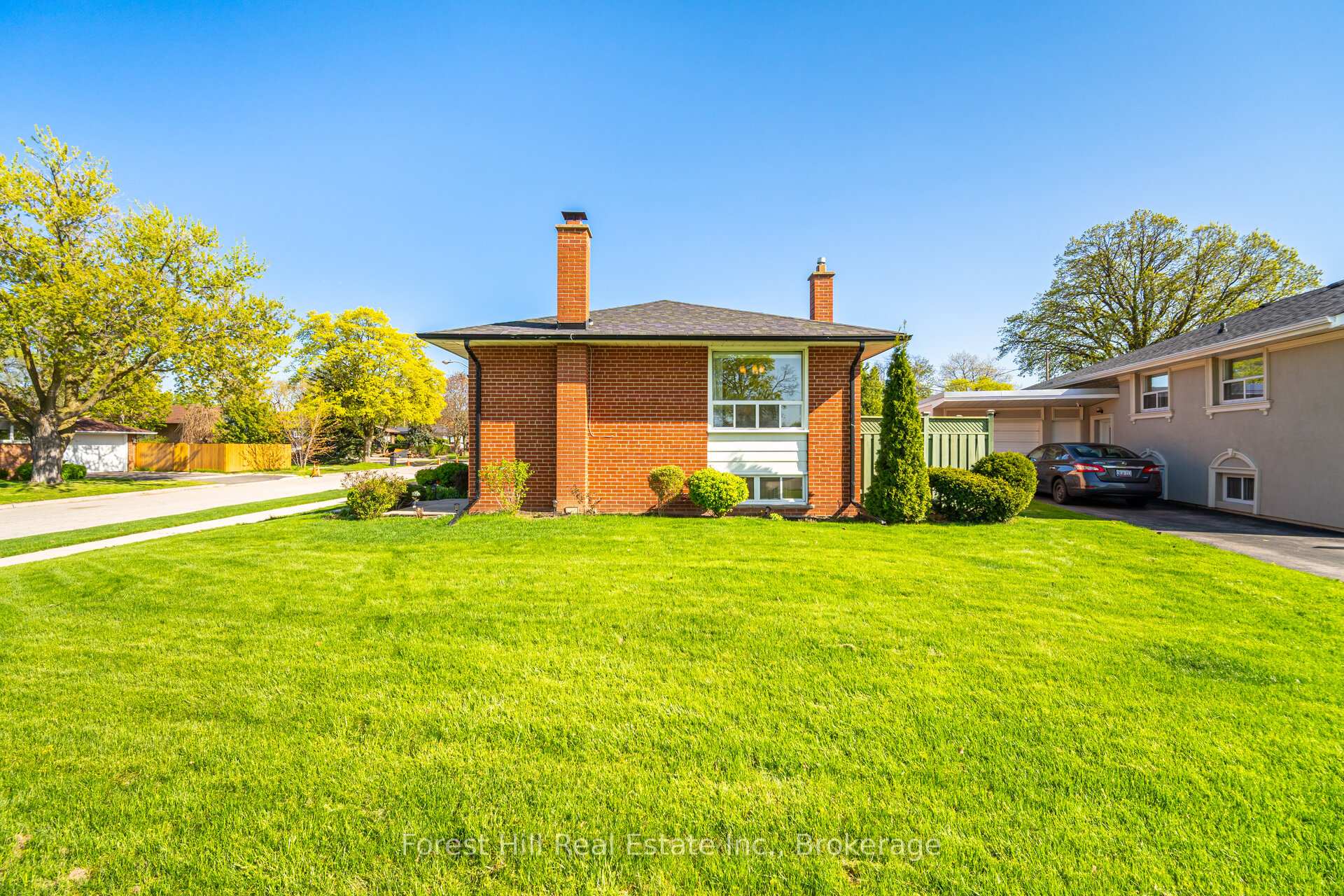 Photo 31 of 16 Bethwin Place, Etobicoke, Willowridge-Martingrove-Richview — HOMEH