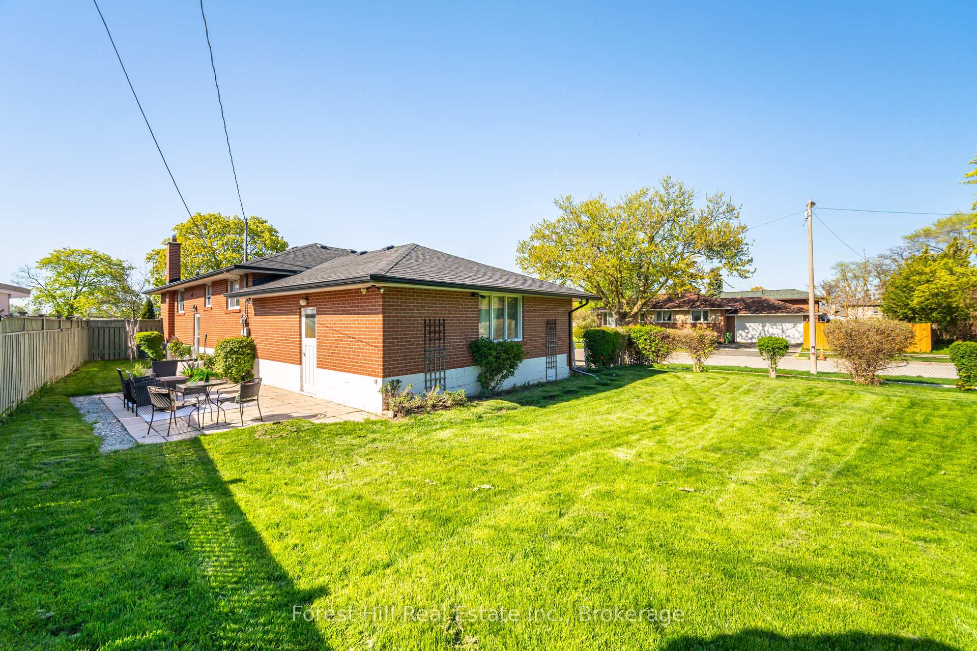 Photo 35 of 16 Bethwin Place, Etobicoke, Willowridge-Martingrove-Richview — HOMEH