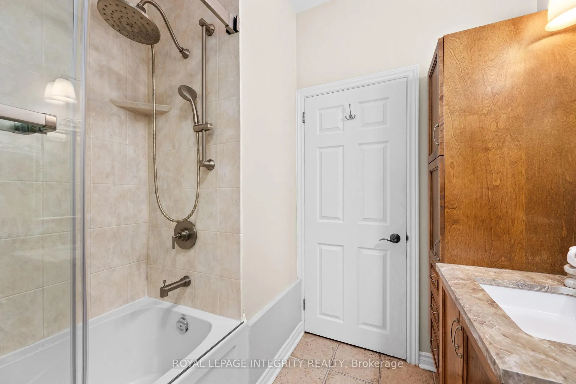 Photo 33 of 3 Briarcliffe Drive, Ottawa, Rothwell Heights — HOMEH