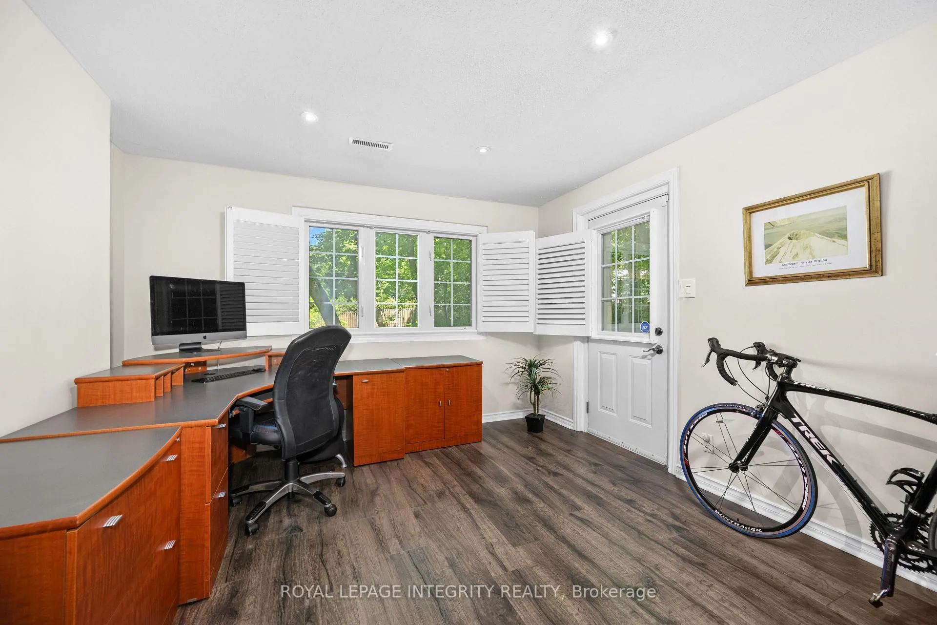 Photo 39 of 3 Briarcliffe Drive, Ottawa, Rothwell Heights — HOMEH