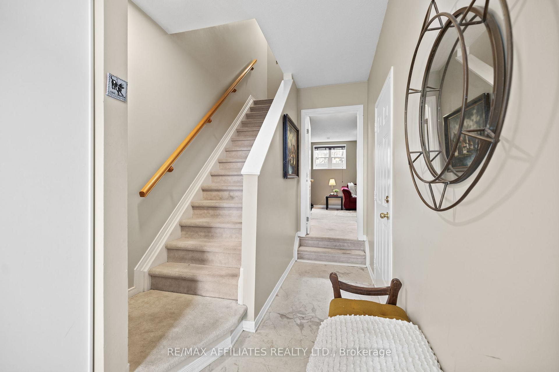 Photo 3 of 99 Glenhaven Private, Ottawa, Brookfield Gardens — HOMEH
