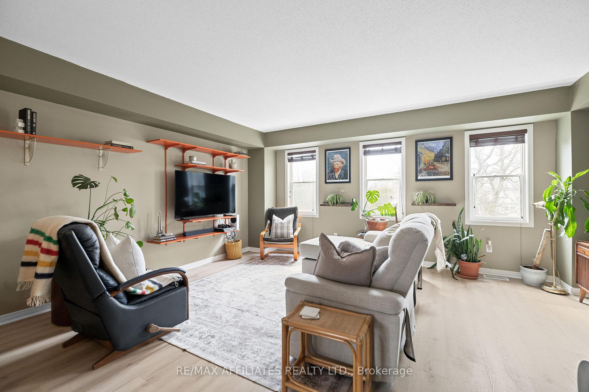 Photo 8 of 99 Glenhaven Private, Ottawa, Brookfield Gardens — HOMEH